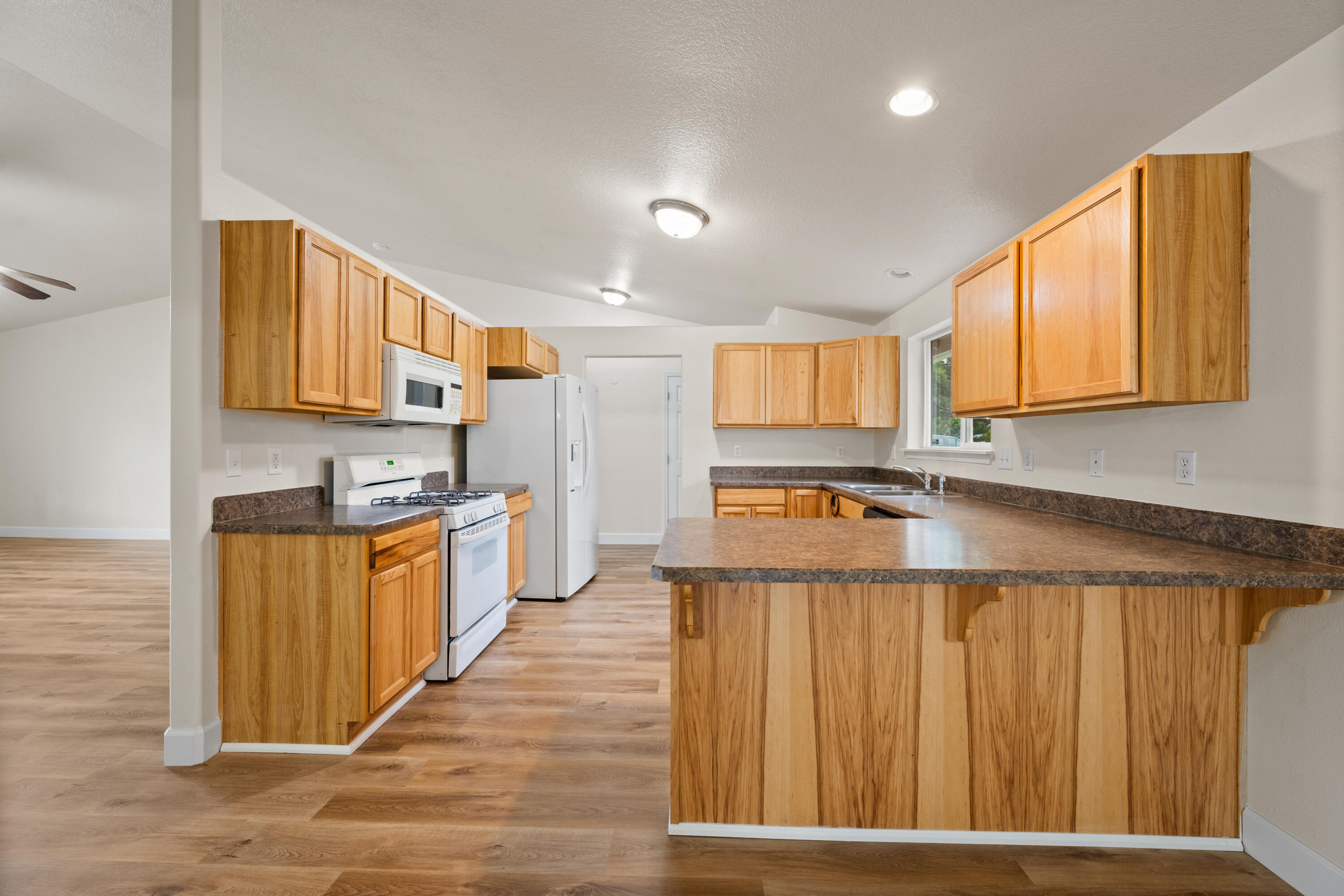583 SE Ponderosa Drive