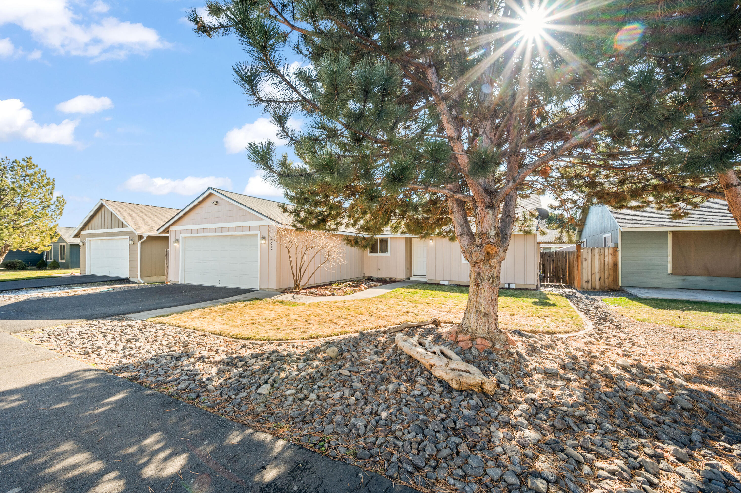583 SE Ponderosa Drive