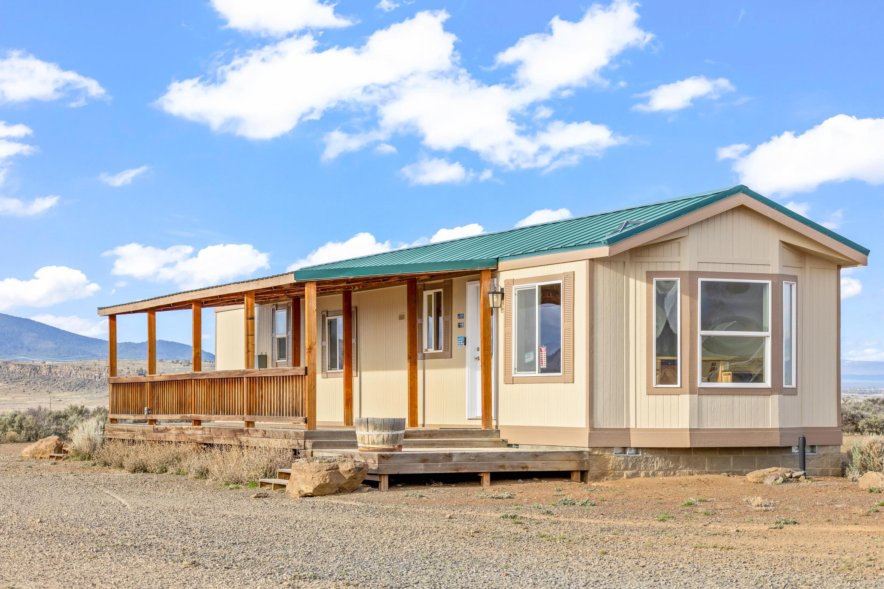 53476 Arrow Gap Road