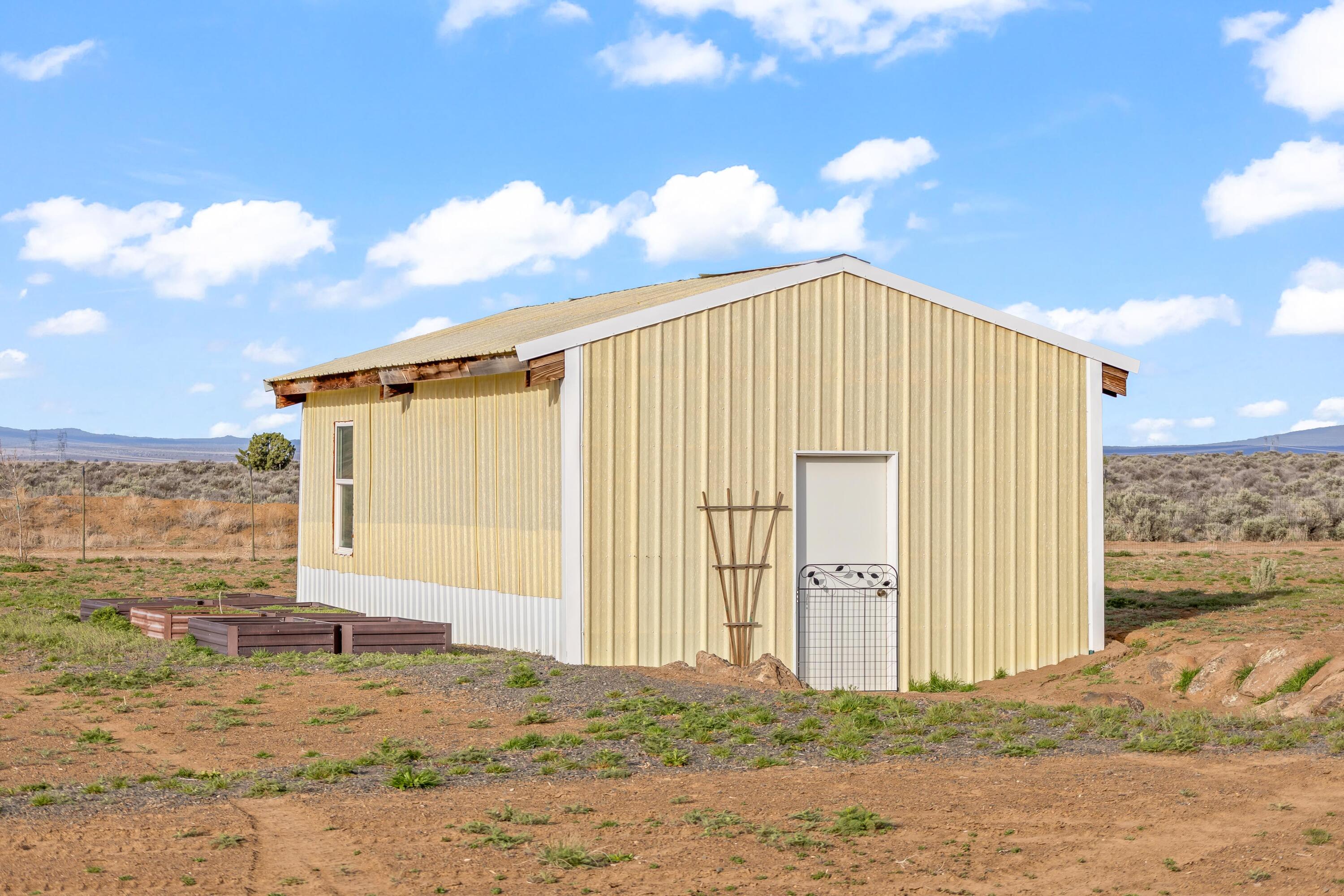 53476 Arrow Gap Road