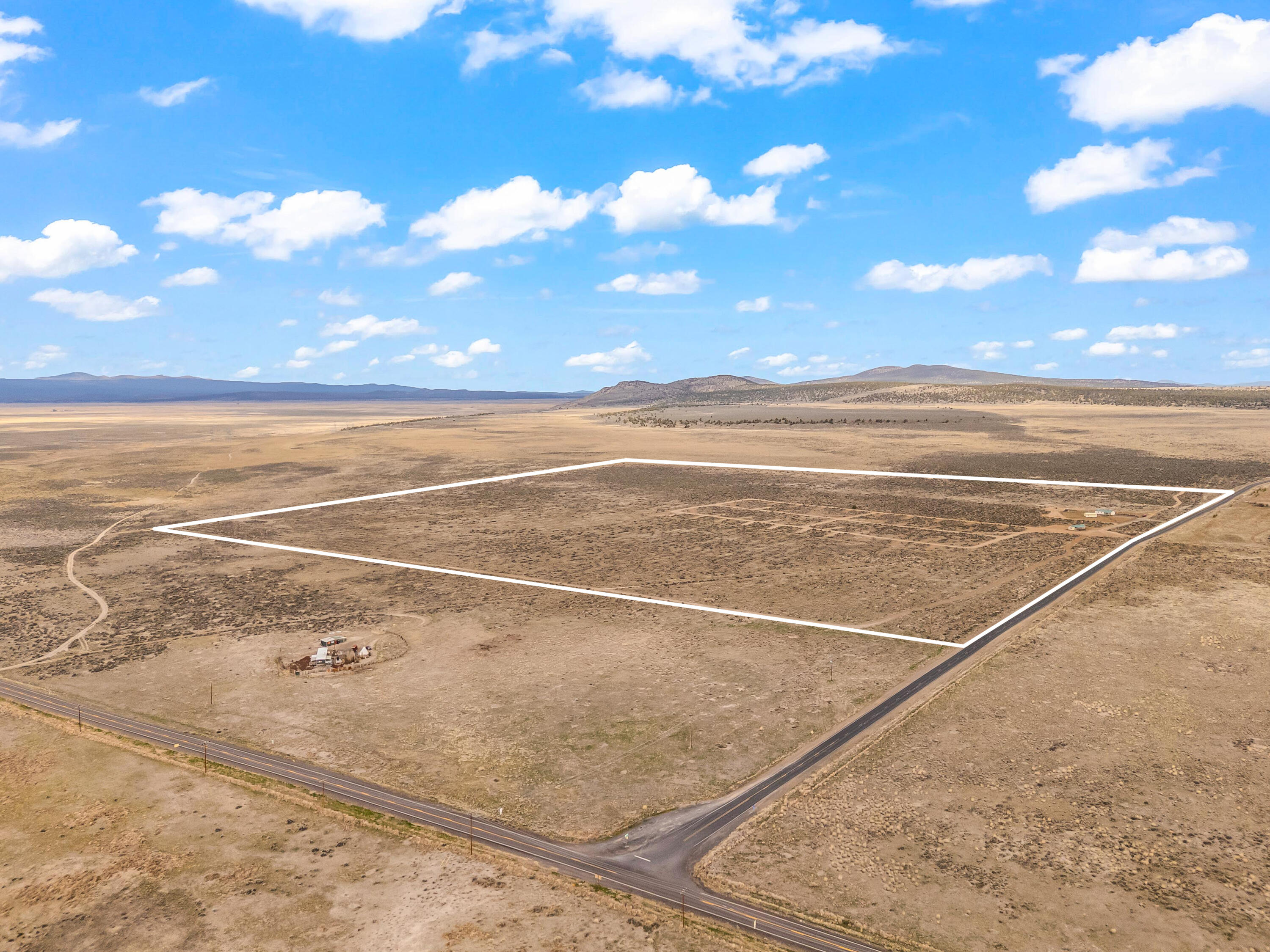 53476 Arrow Gap Road