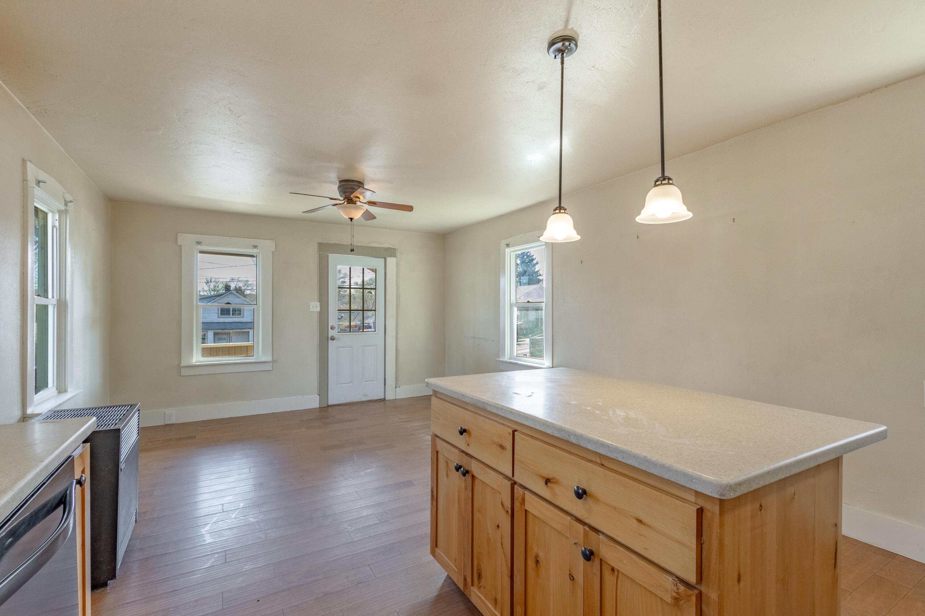 342 SE 7th Street