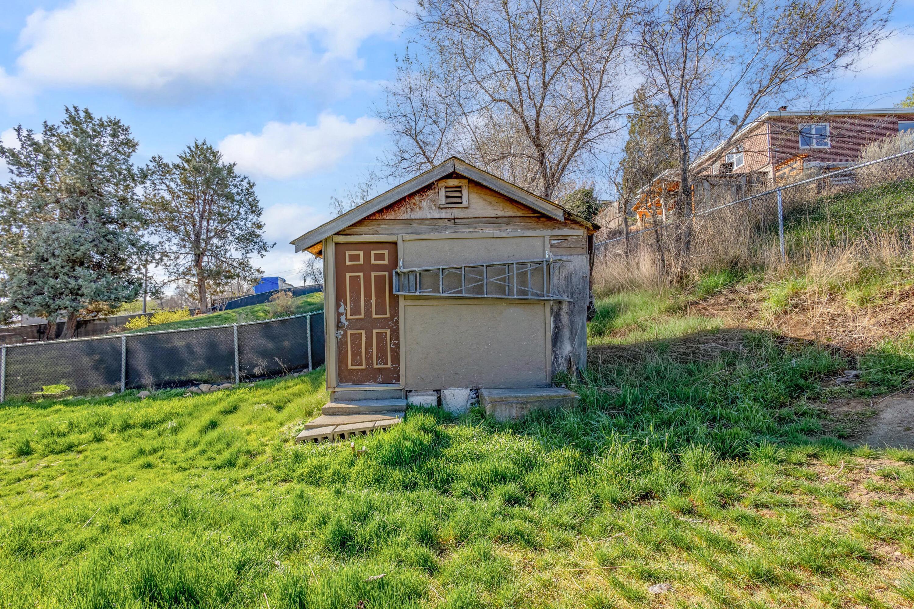342 SE 7th Street