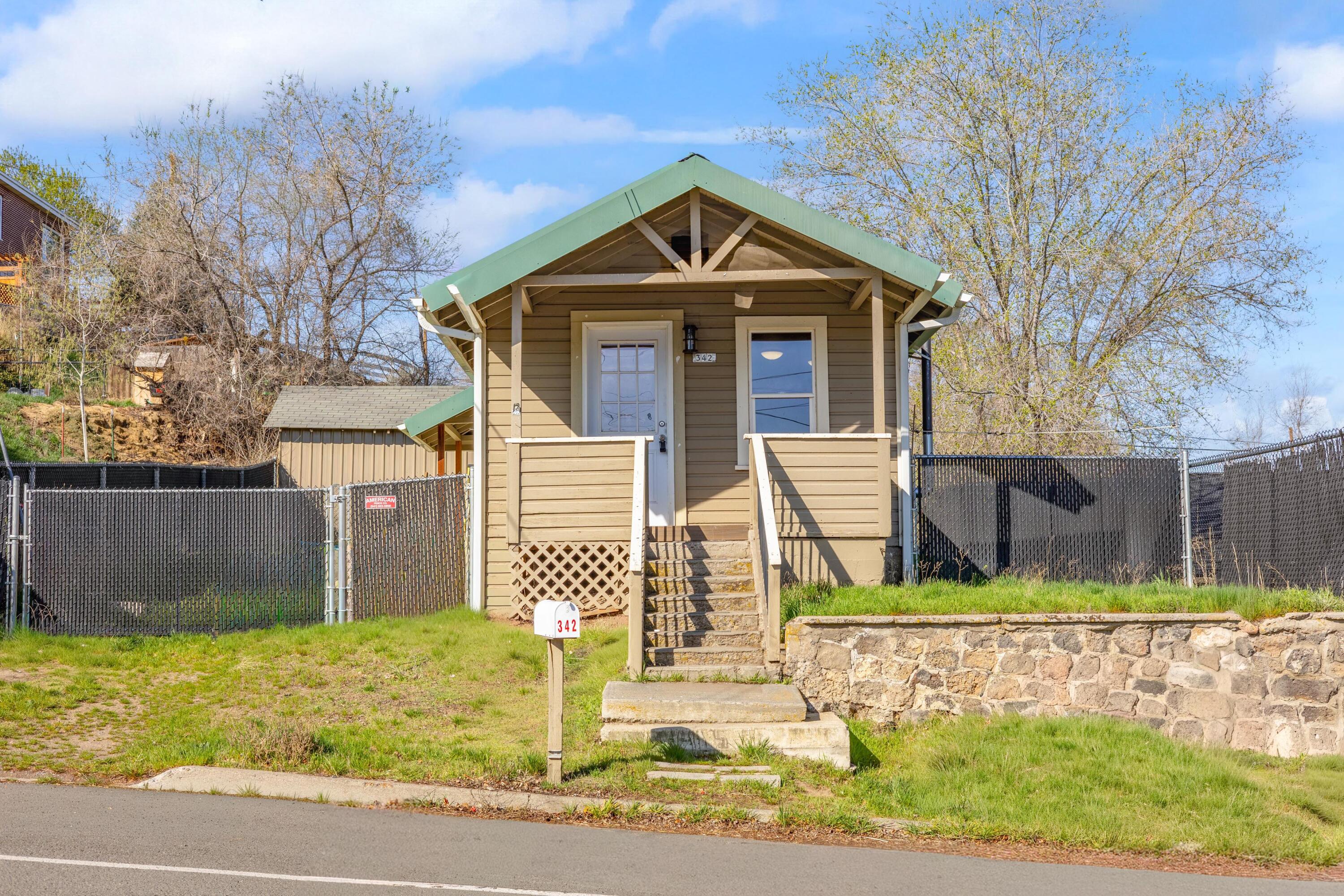 342 SE 7th Street