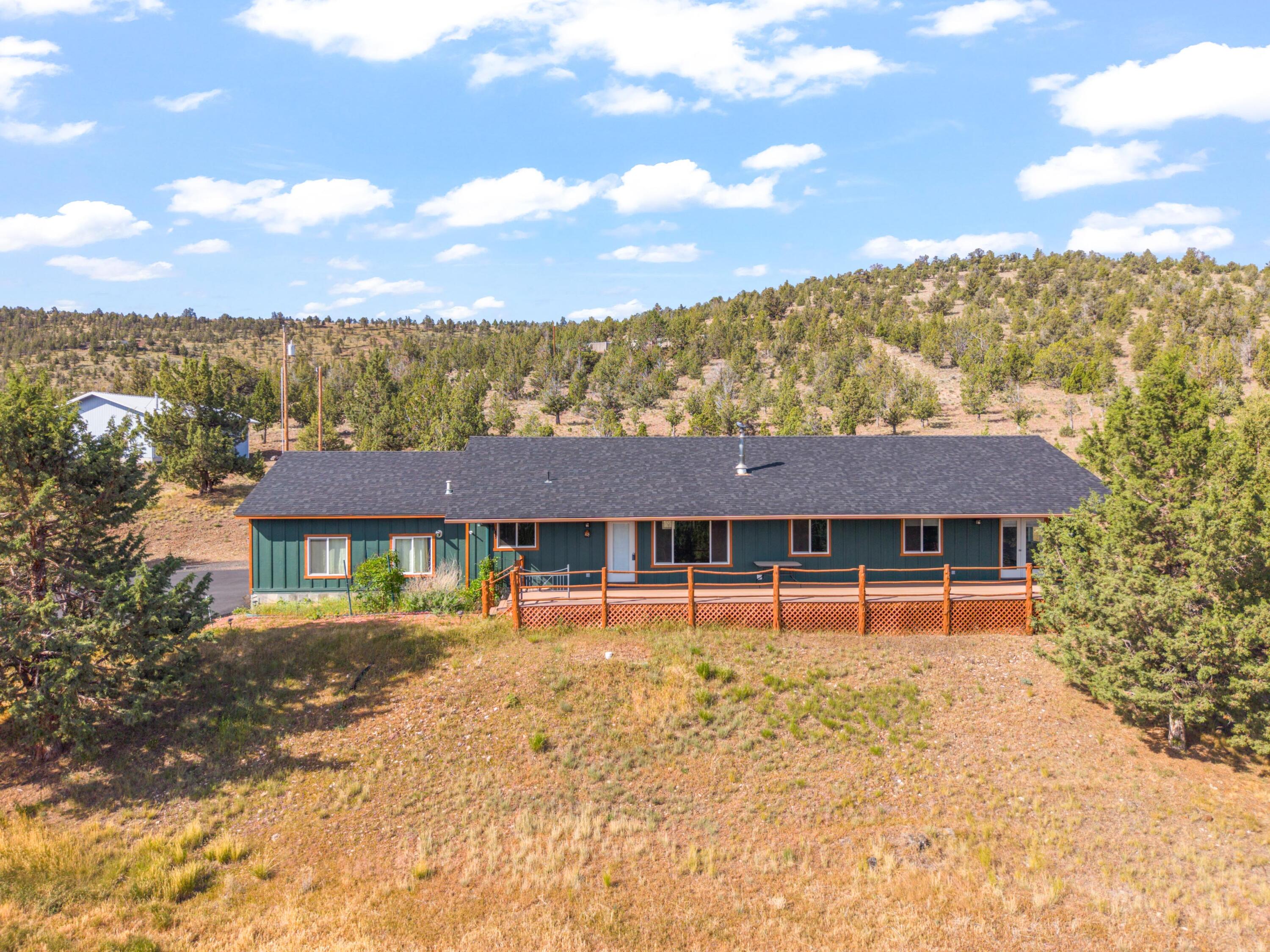 6997 SE Scenic Drive