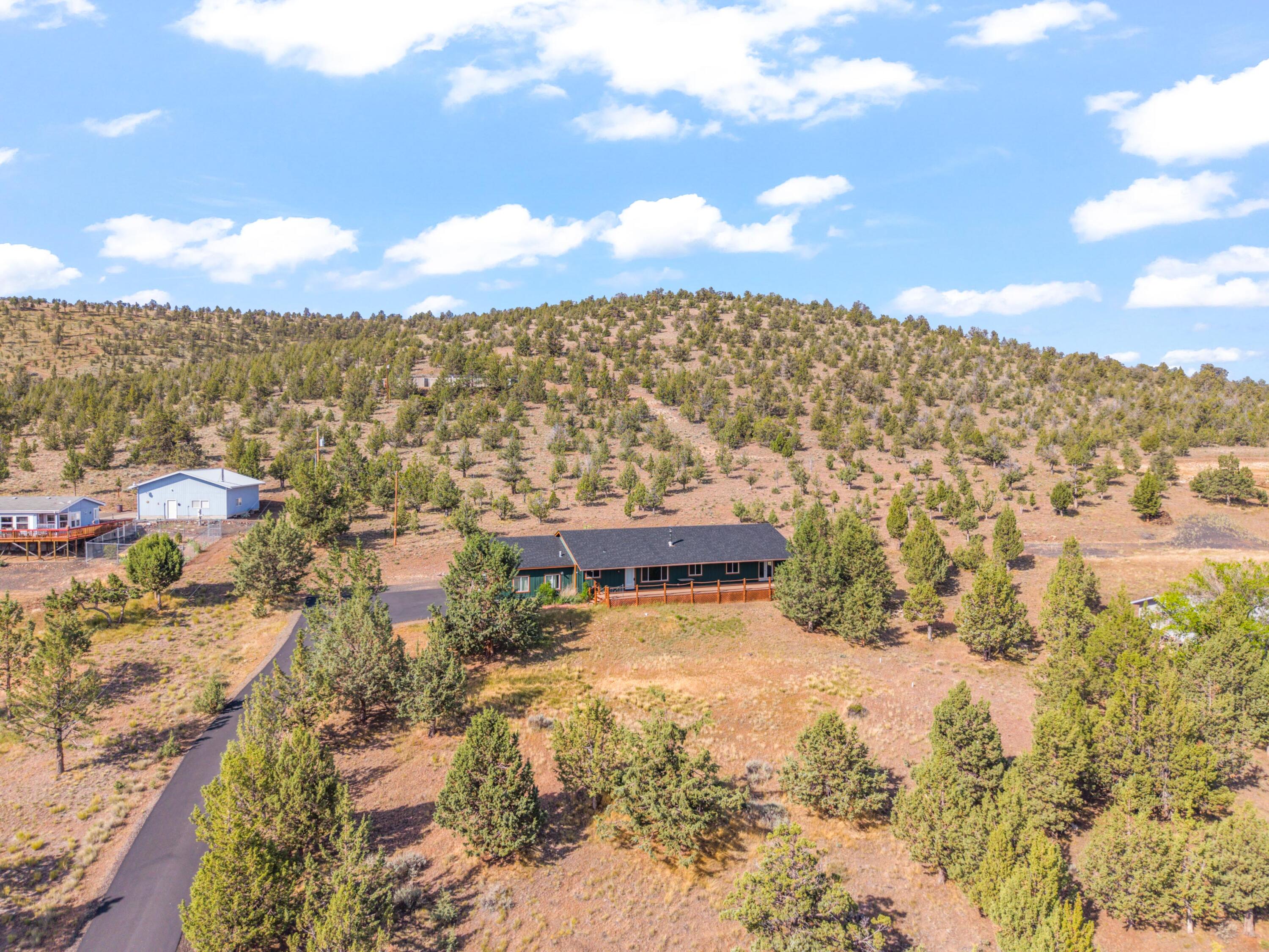 6997 SE Scenic Drive