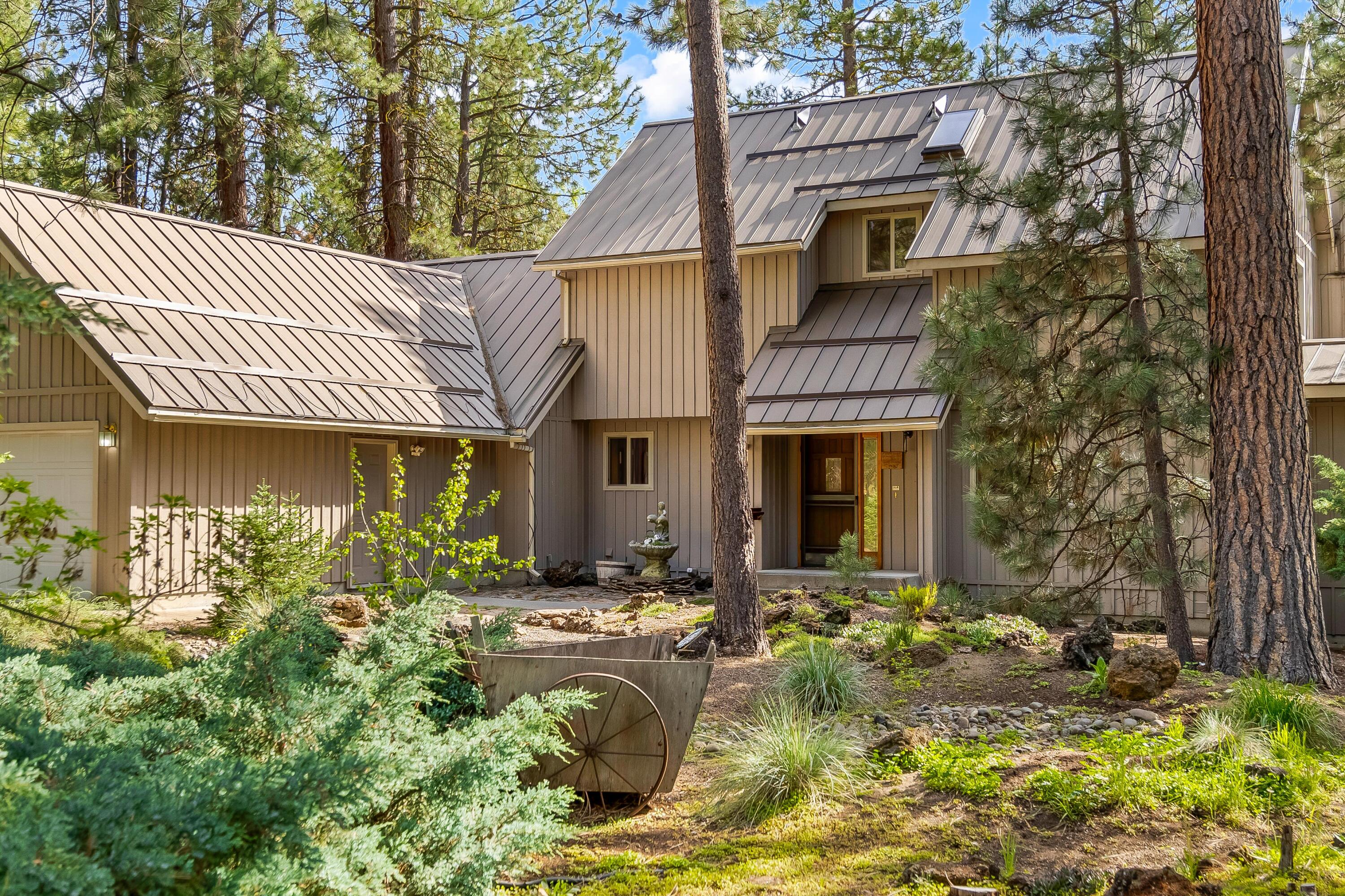 53531 Kokanee Way