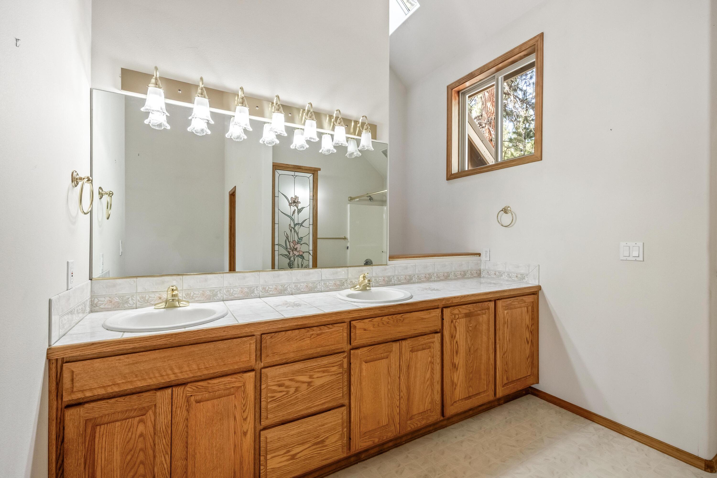 53531 Kokanee Way