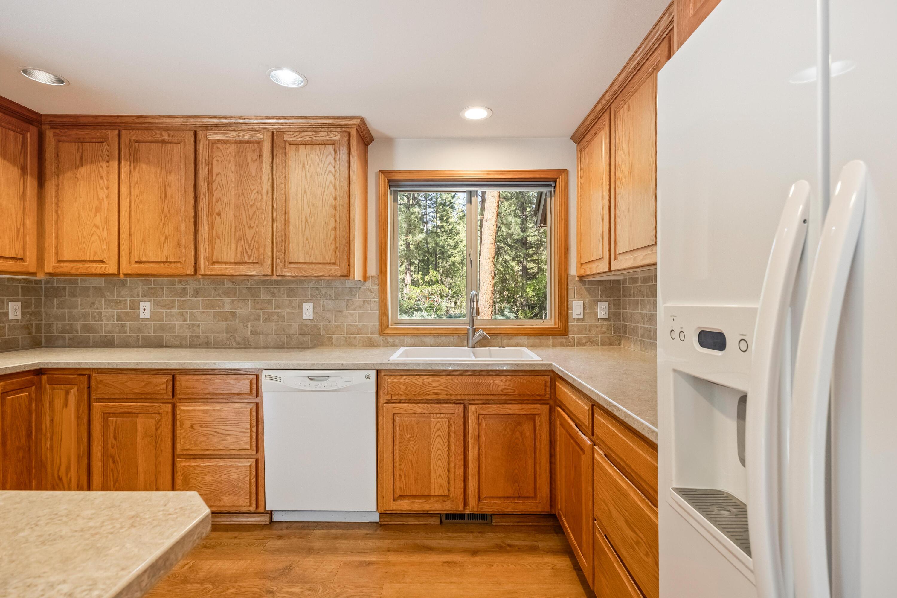53531 Kokanee Way