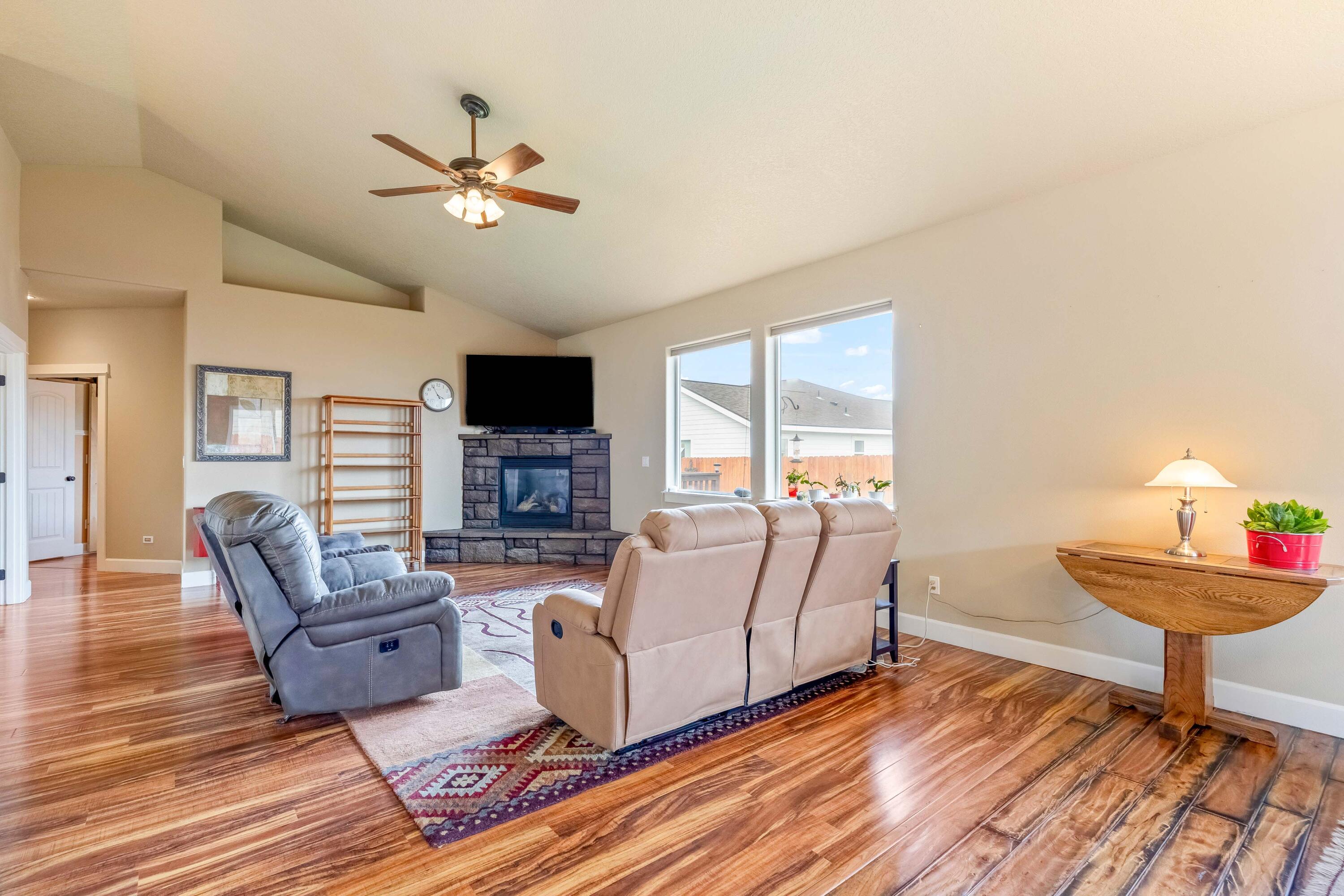 570 Mountain Ridge Drive