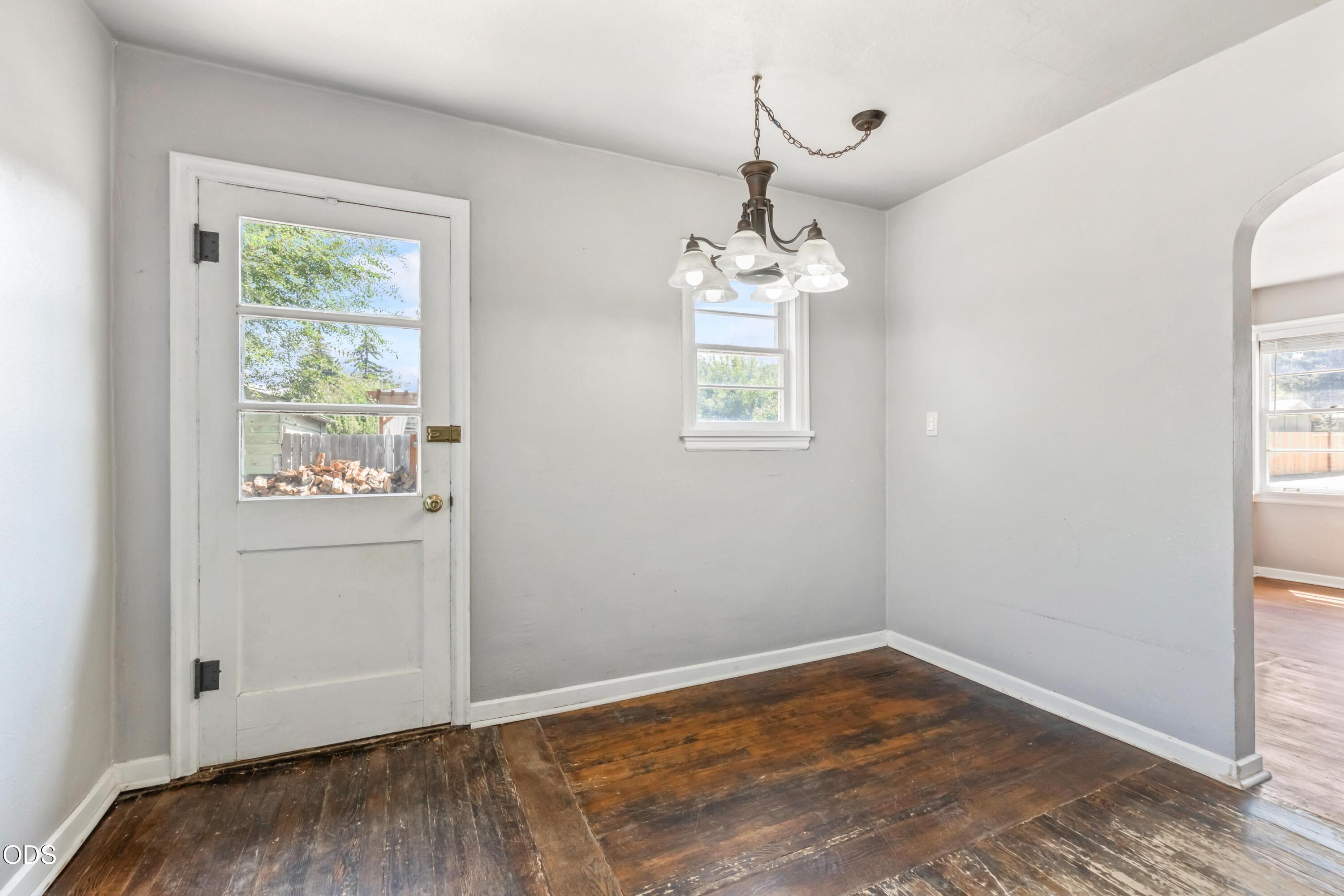 585 SE 4th Street