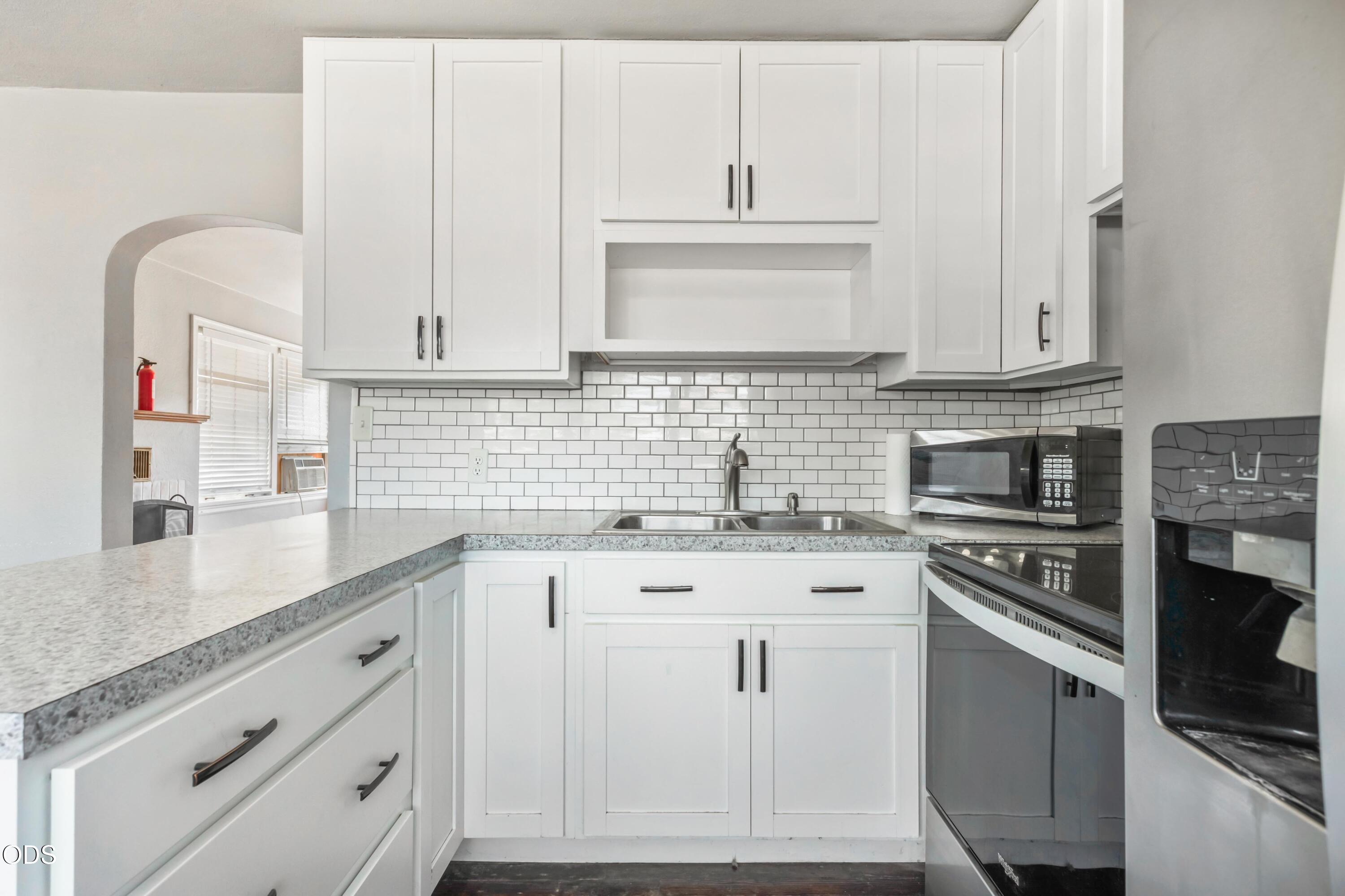 585 SE 4th Street