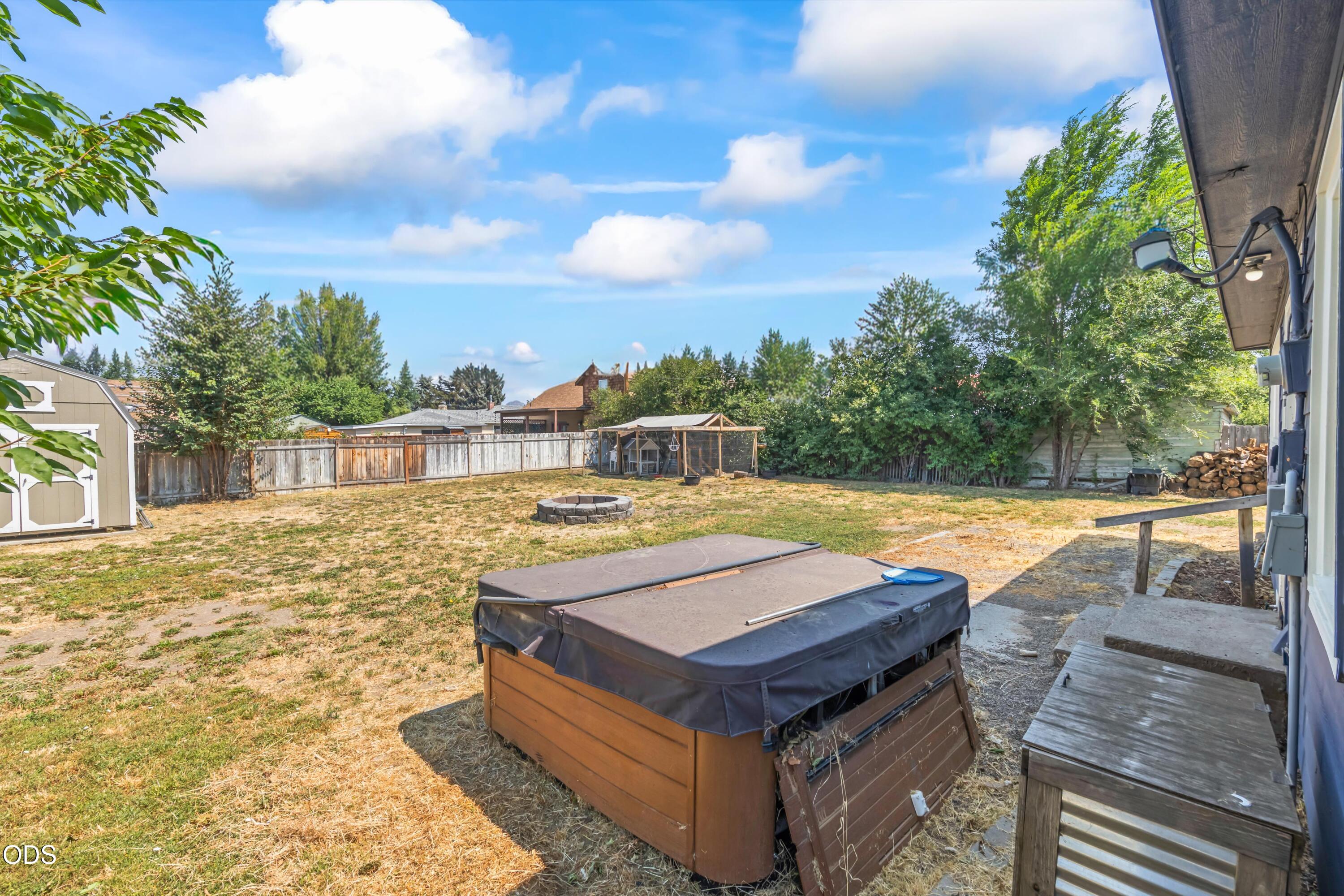 585 SE 4th Street