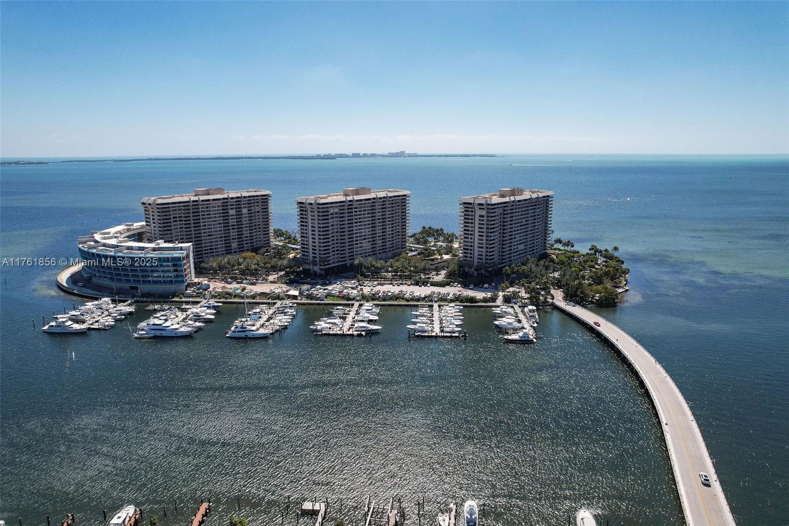 1 Grove Isle Dr # A409