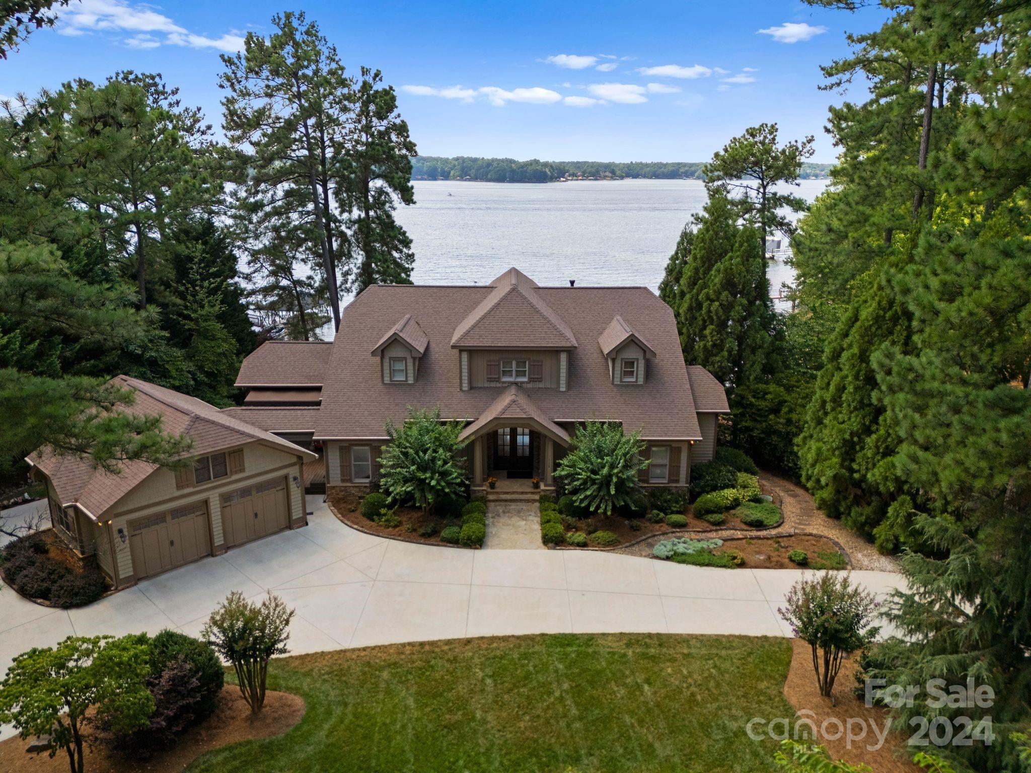 112 Claiborne Drive
