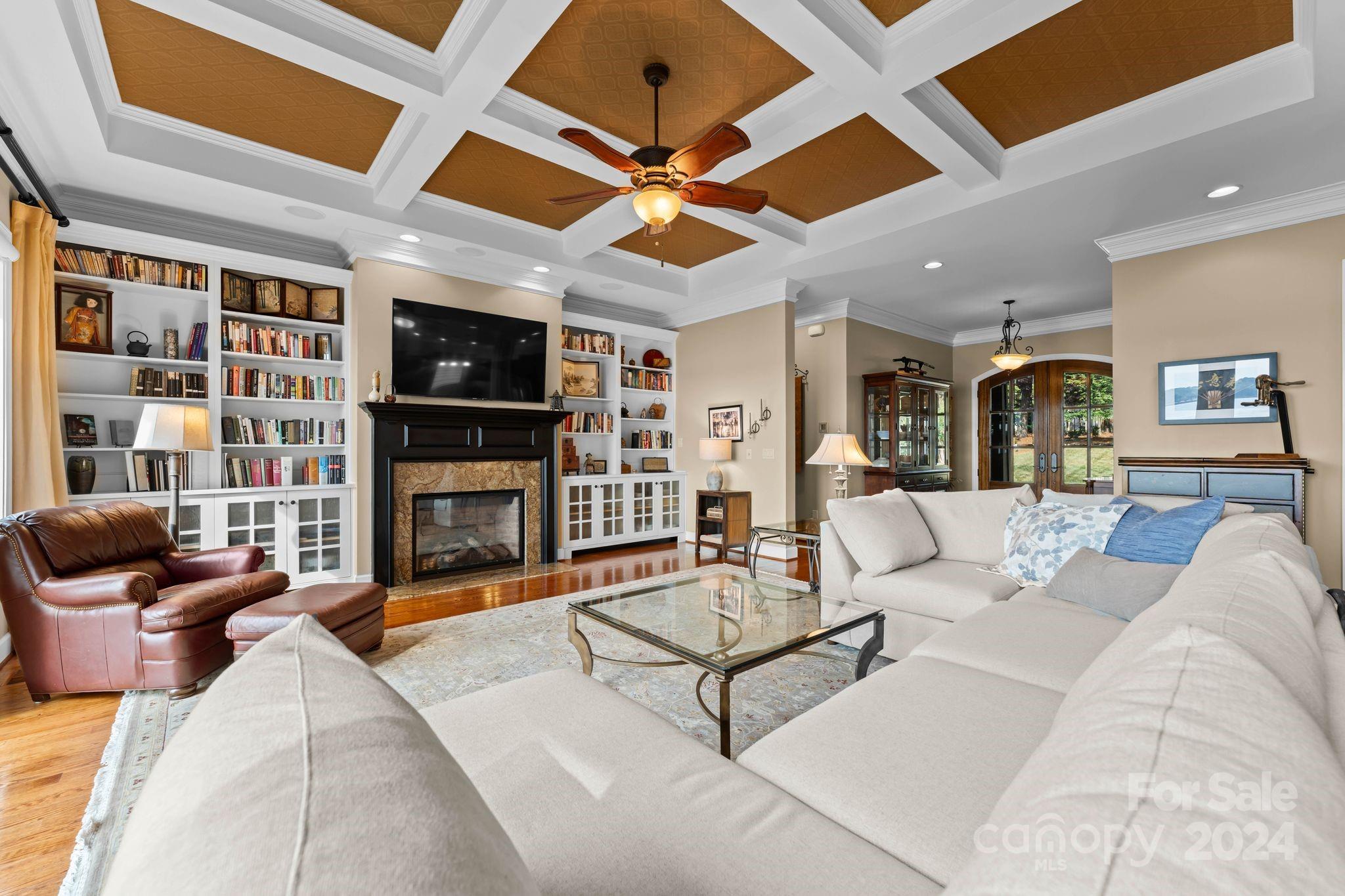 112 Claiborne Drive