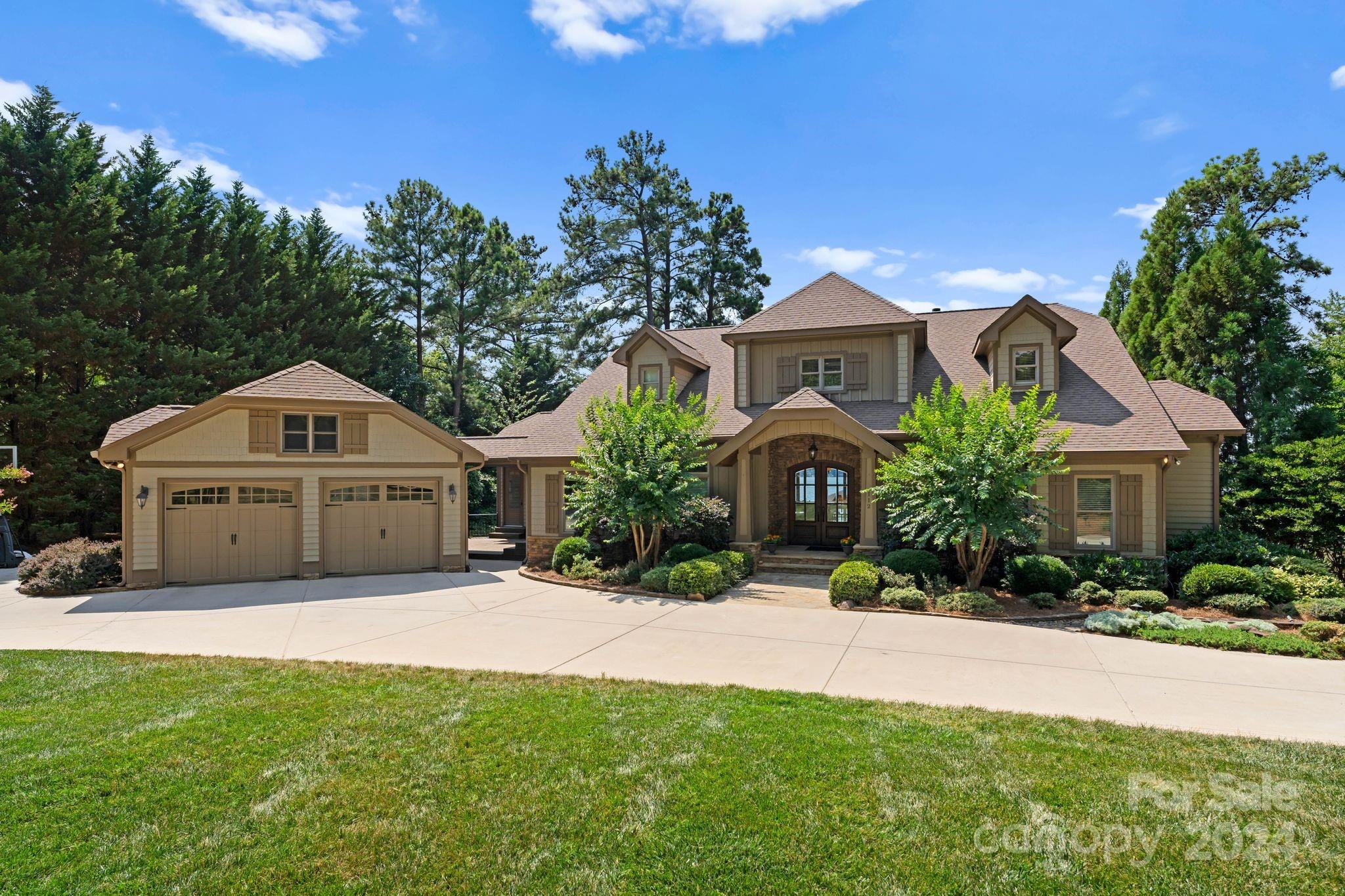 112 Claiborne Drive