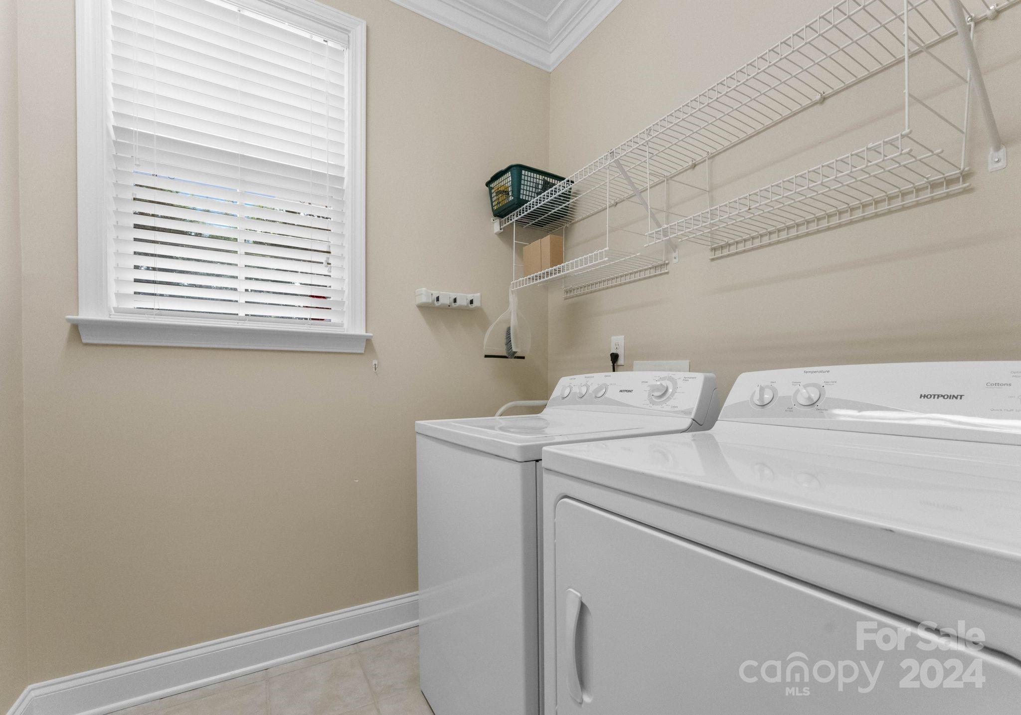 8921 Rosalyn Glen Road