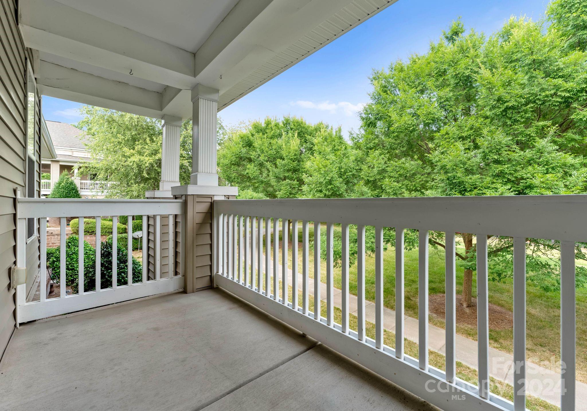 8921 Rosalyn Glen Road