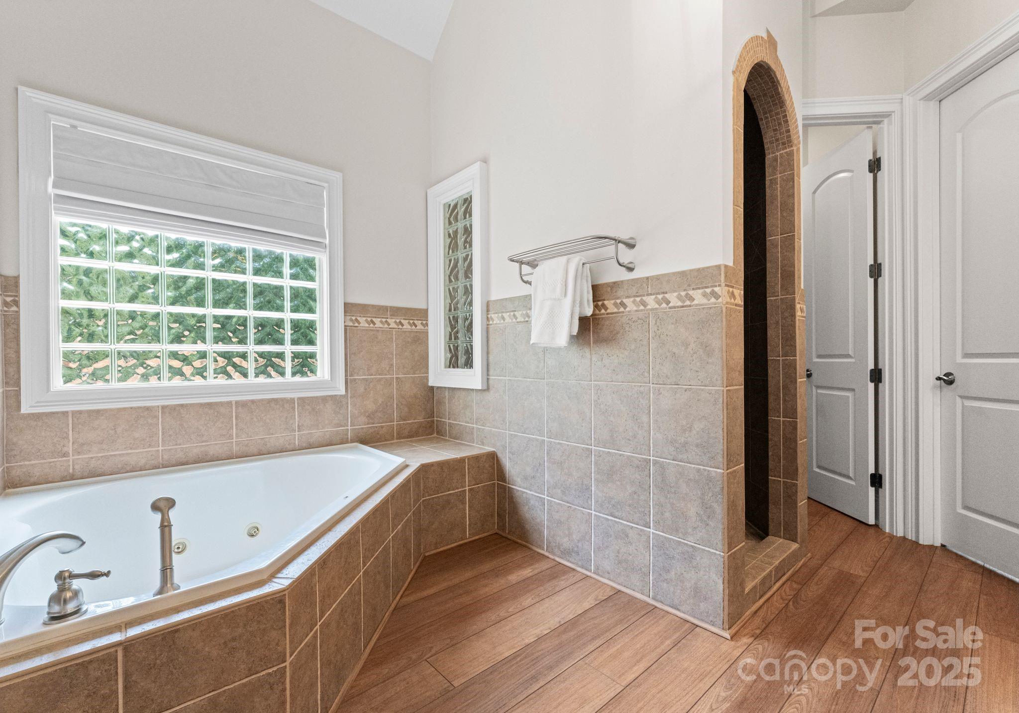 1328 Astoria Parkway