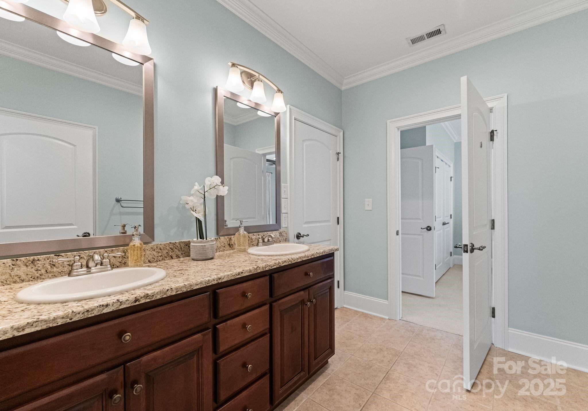 1328 Astoria Parkway