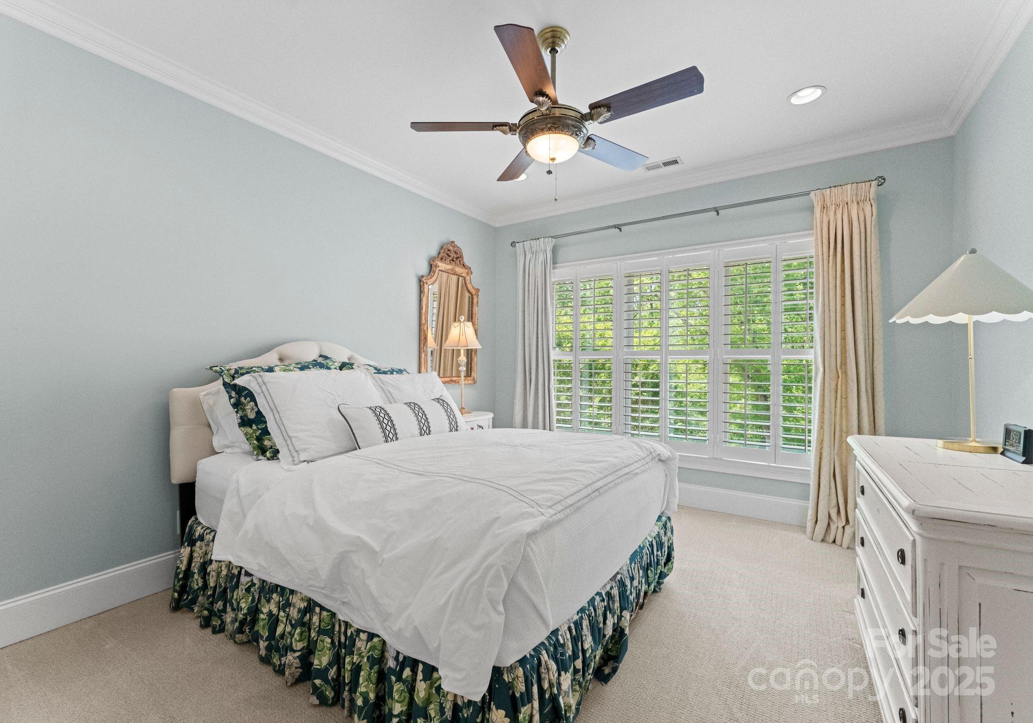 1328 Astoria Parkway