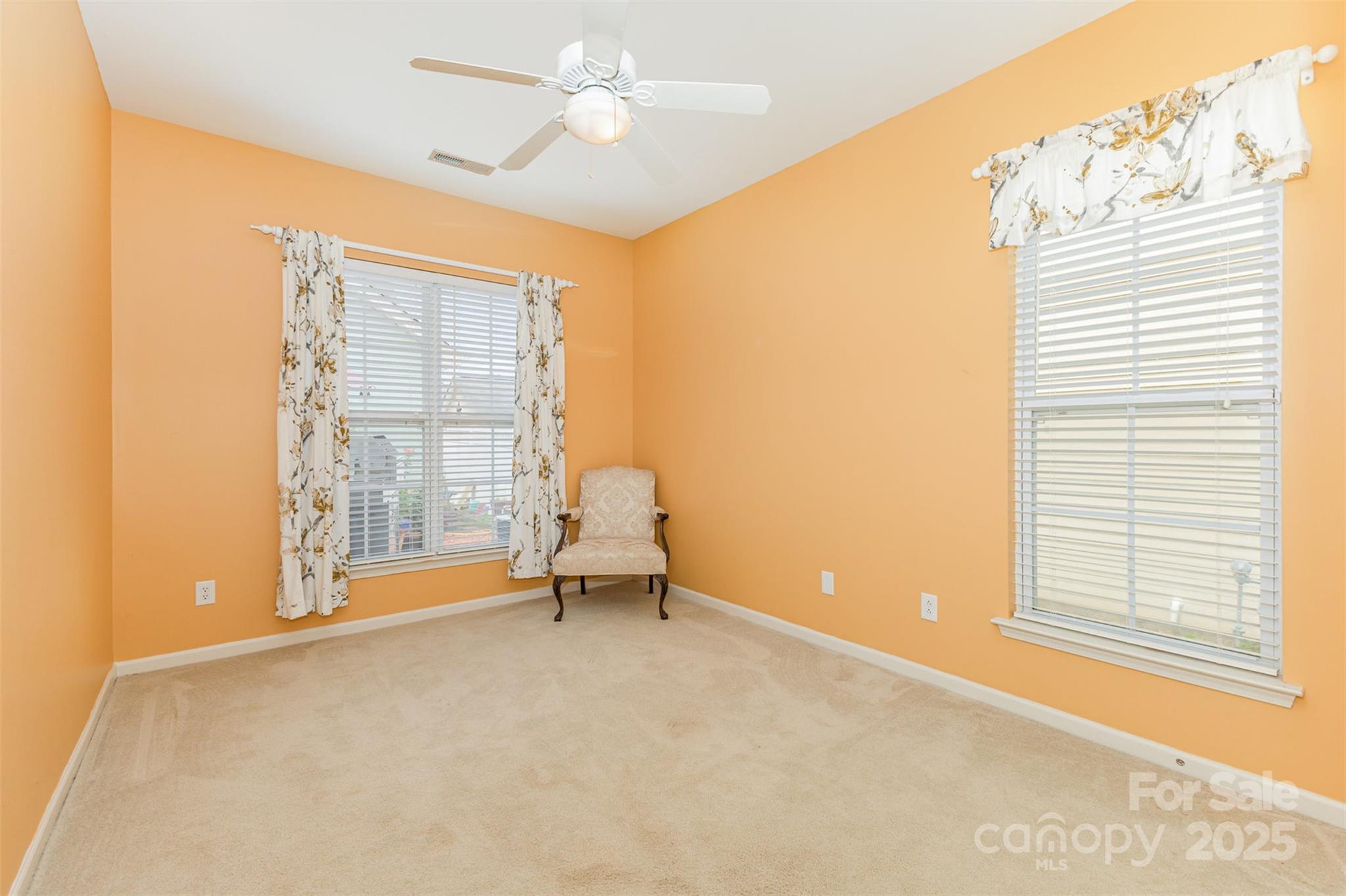 186 Gresham Lane
