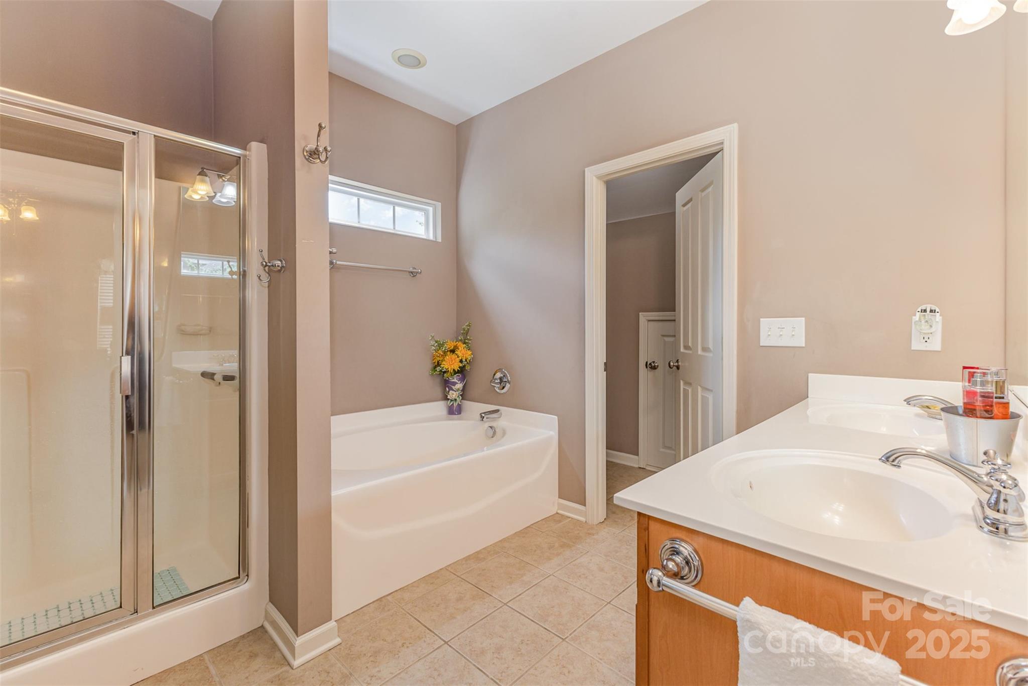 186 Gresham Lane