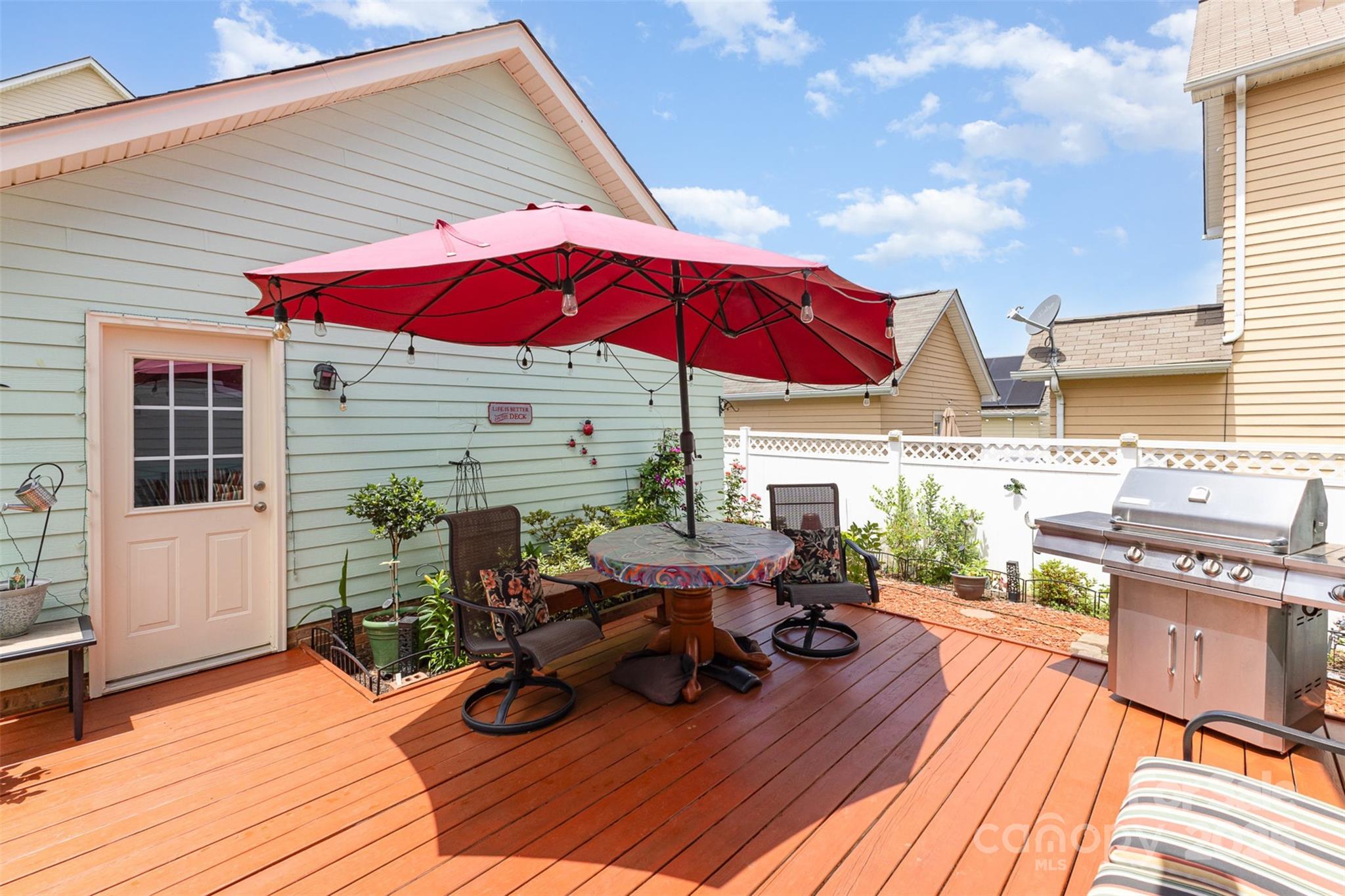 186 Gresham Lane