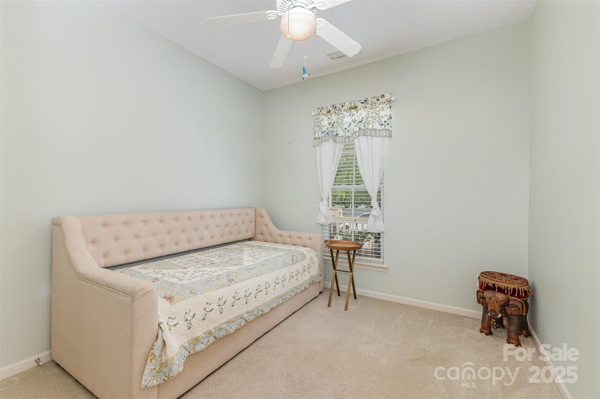 186 Gresham Lane