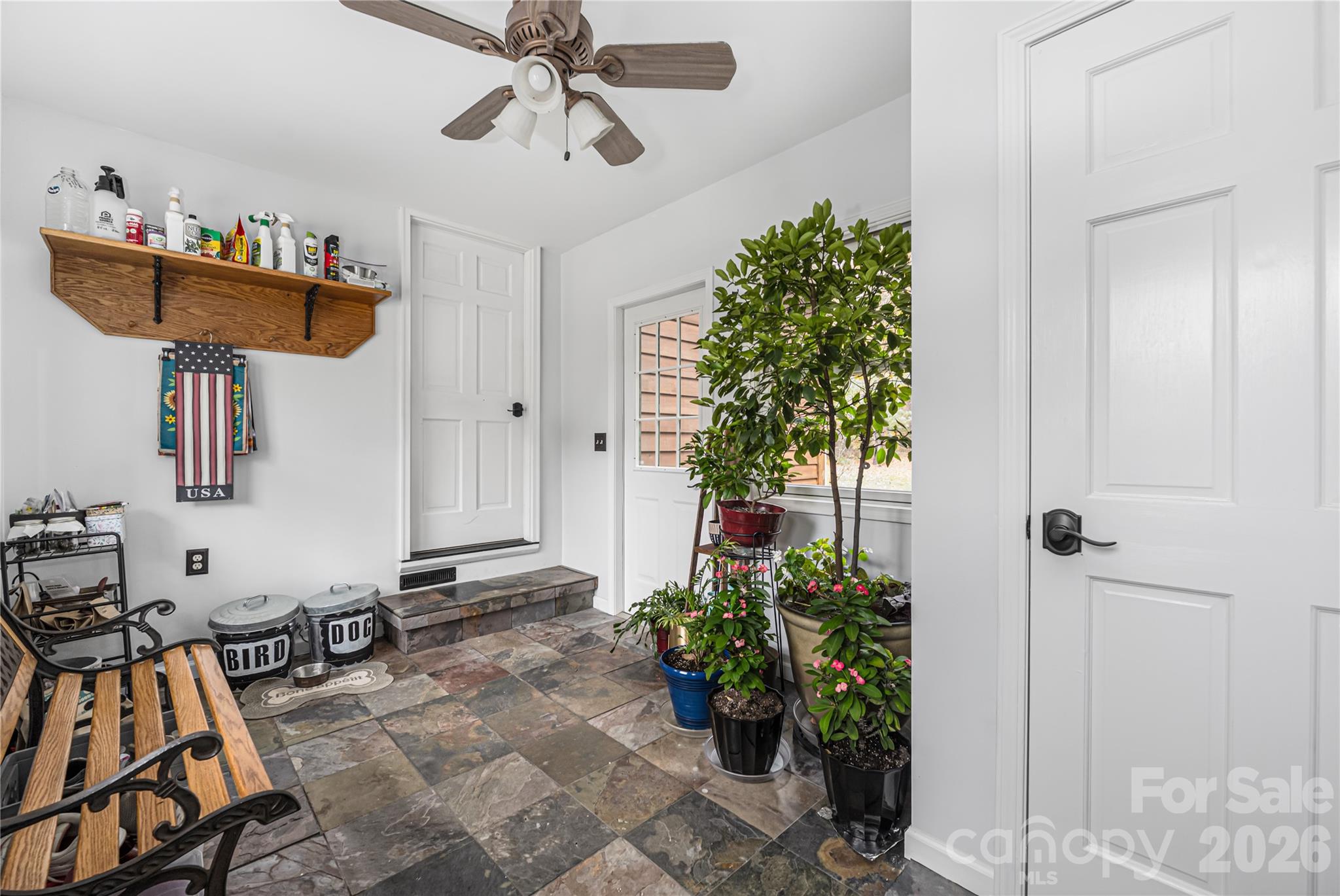 2174 Lynmore Drive