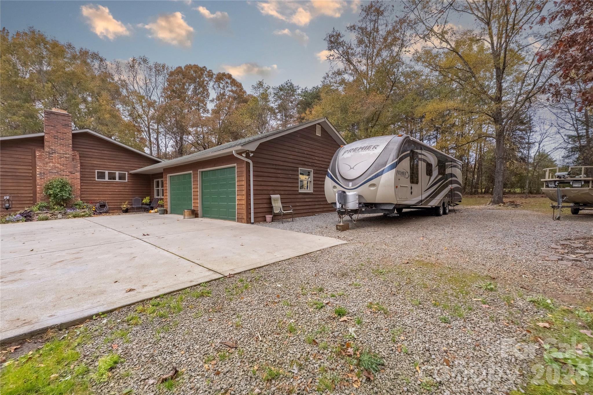 2174 Lynmore Drive