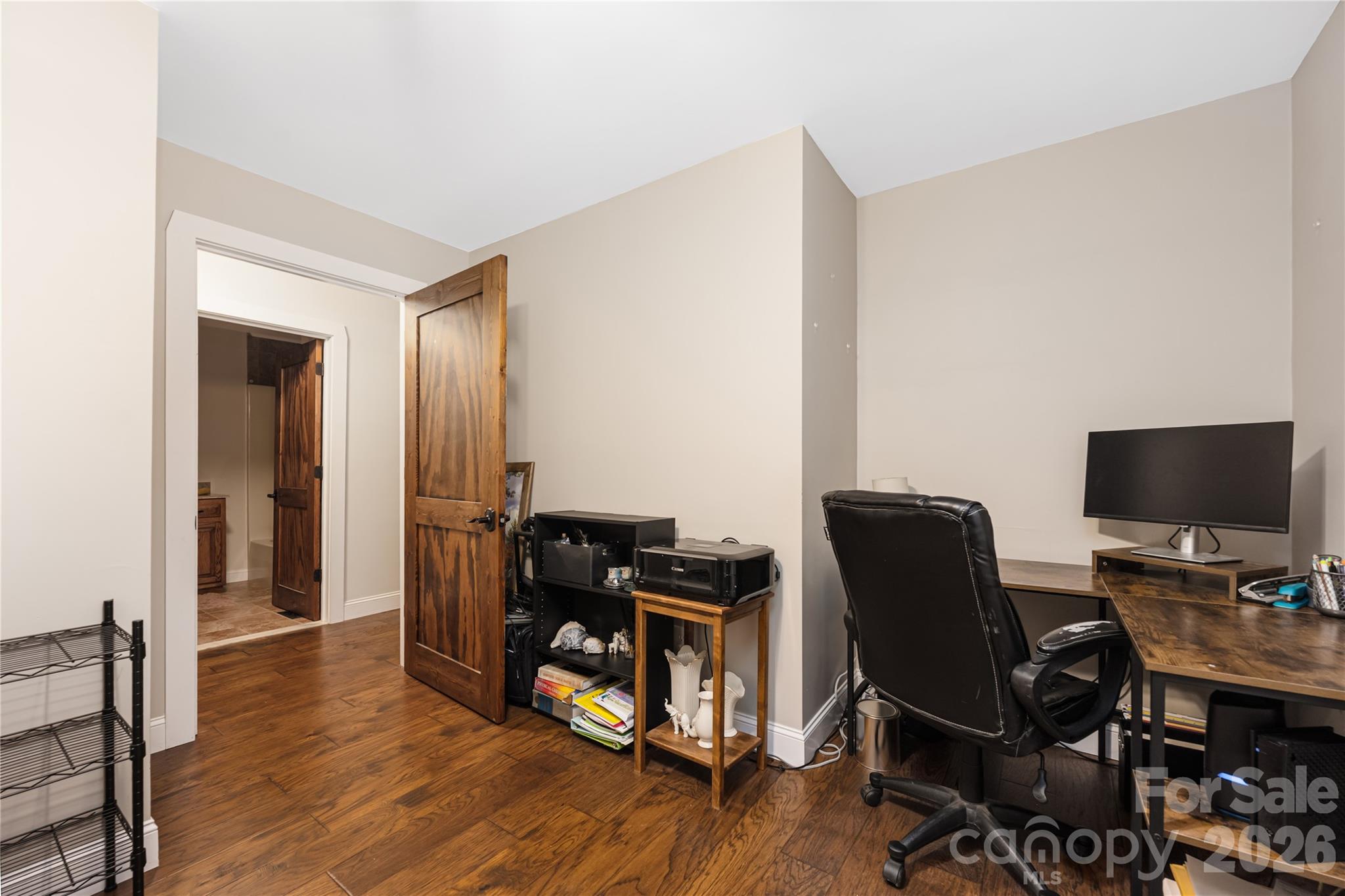 2174 Lynmore Drive