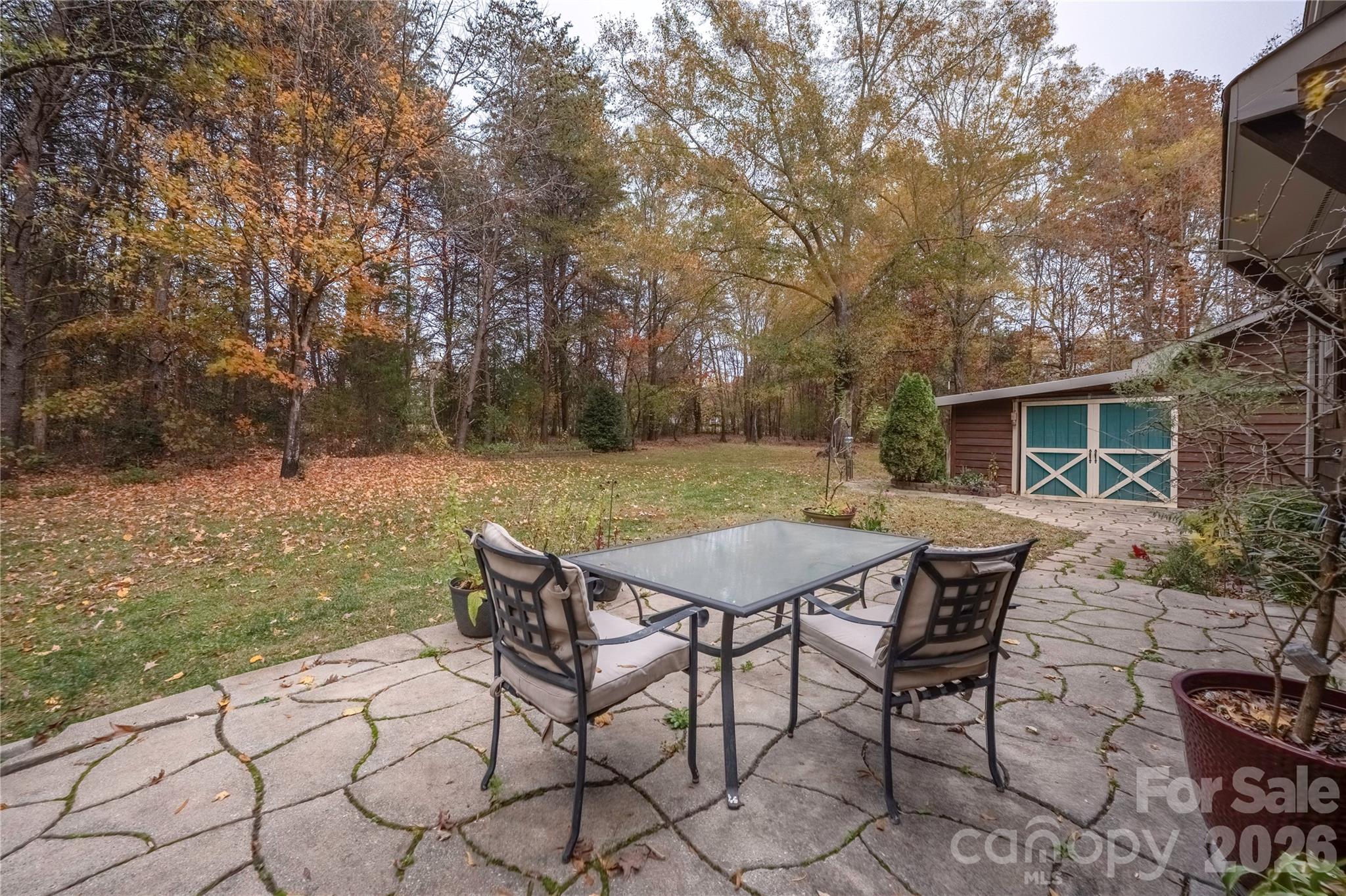 2174 Lynmore Drive