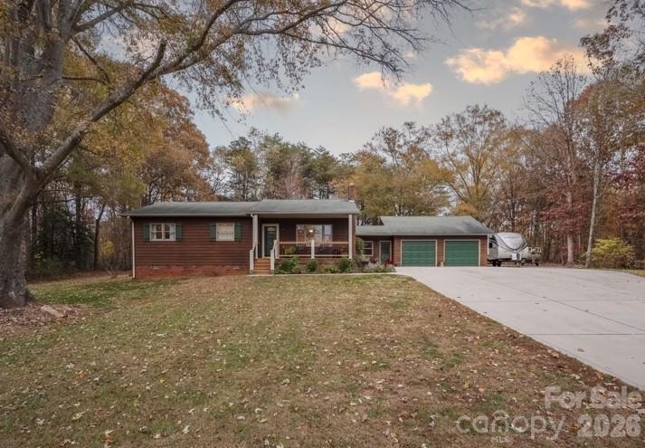 2174 Lynmore Drive