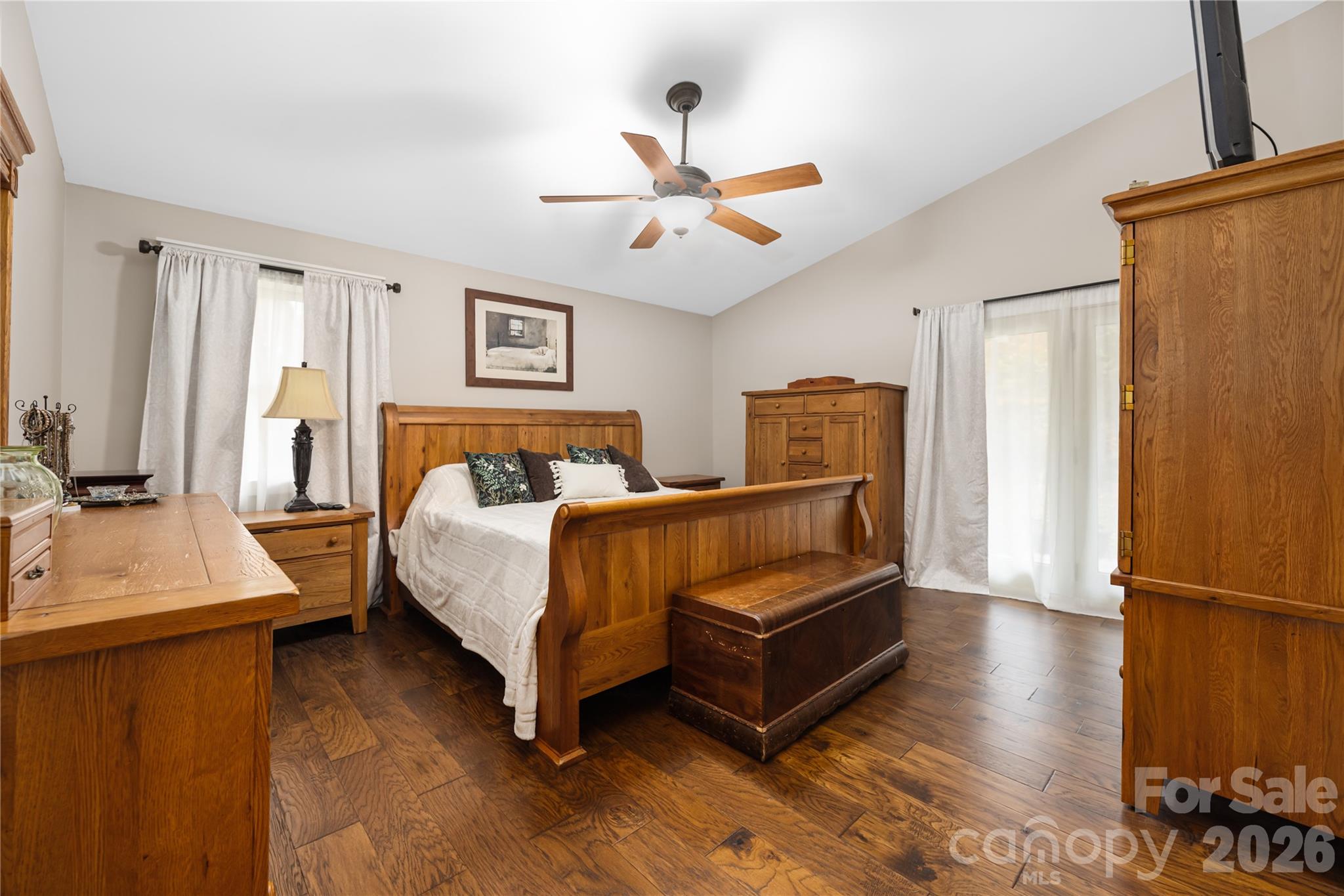 2174 Lynmore Drive