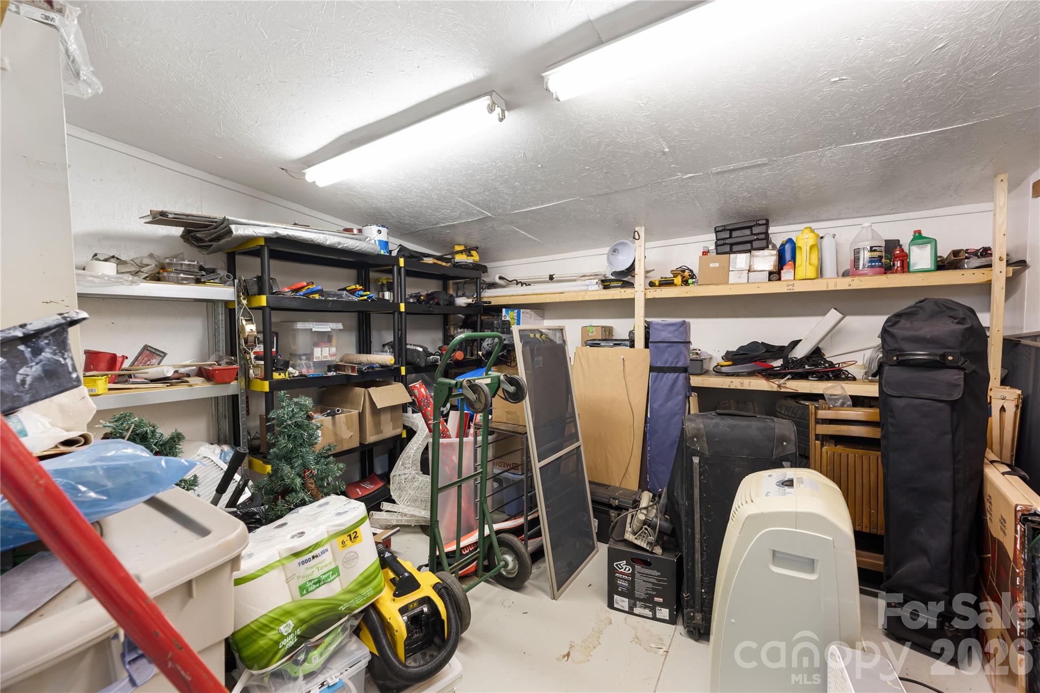 2174 Lynmore Drive