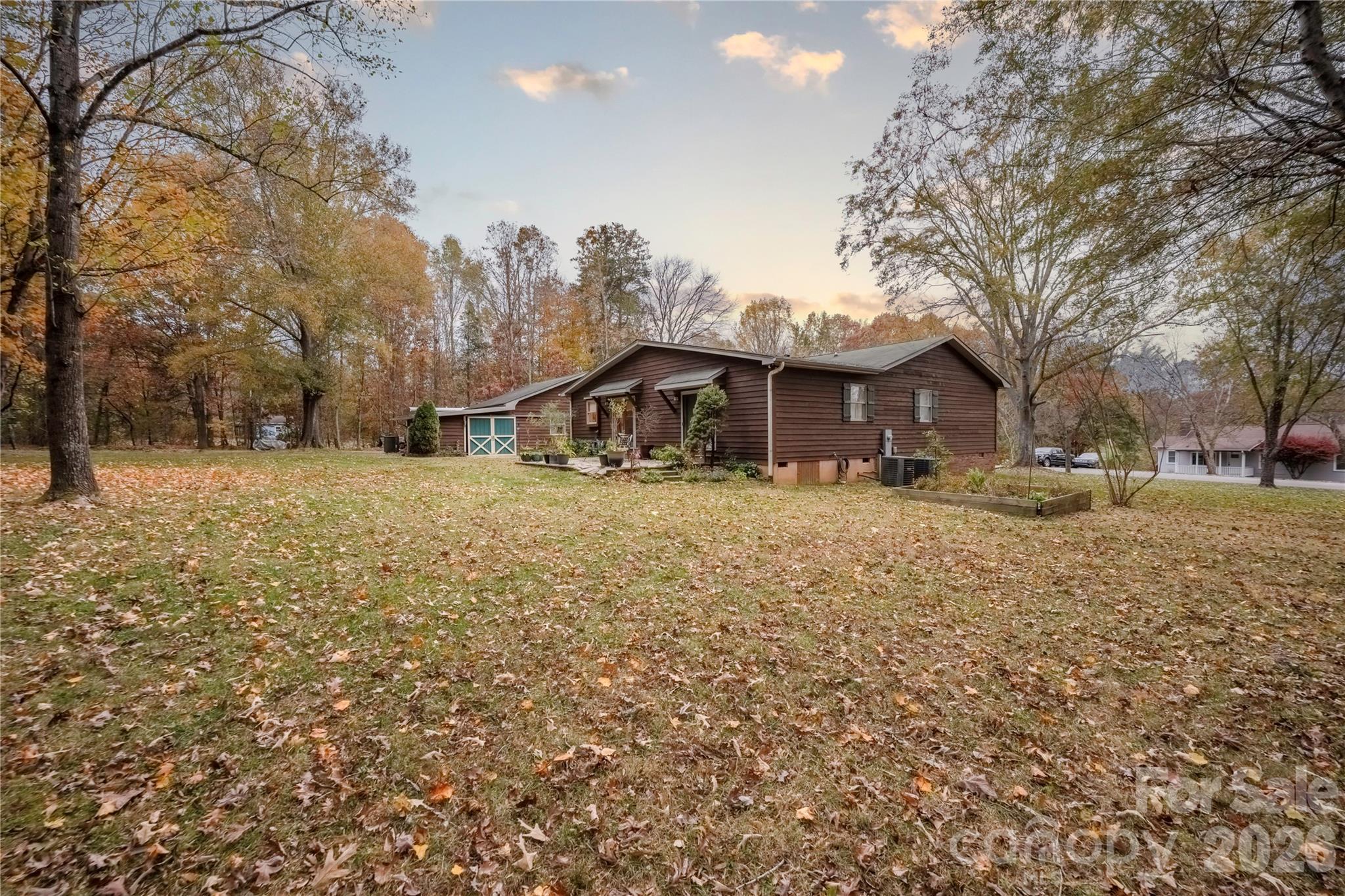 2174 Lynmore Drive