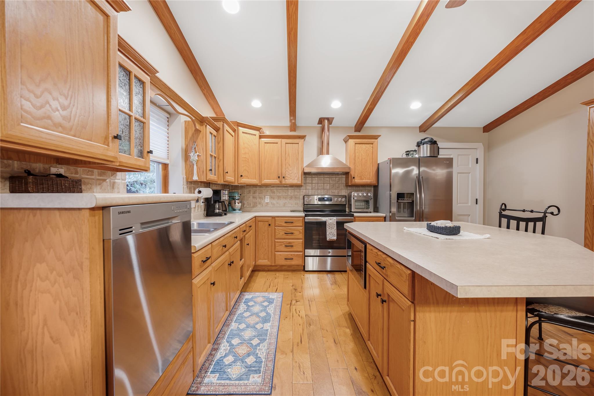 2174 Lynmore Drive