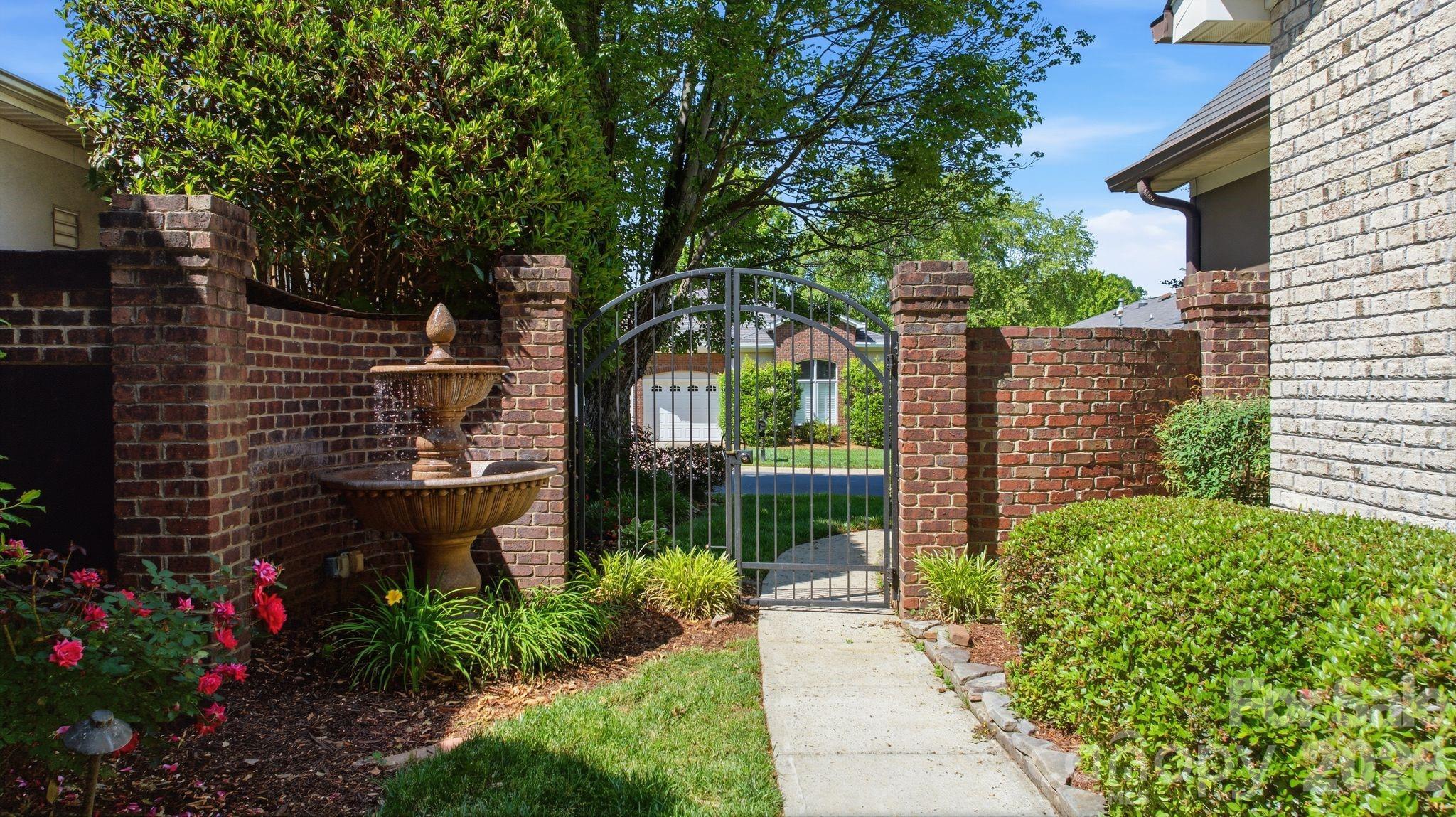 17807 Sedona Way