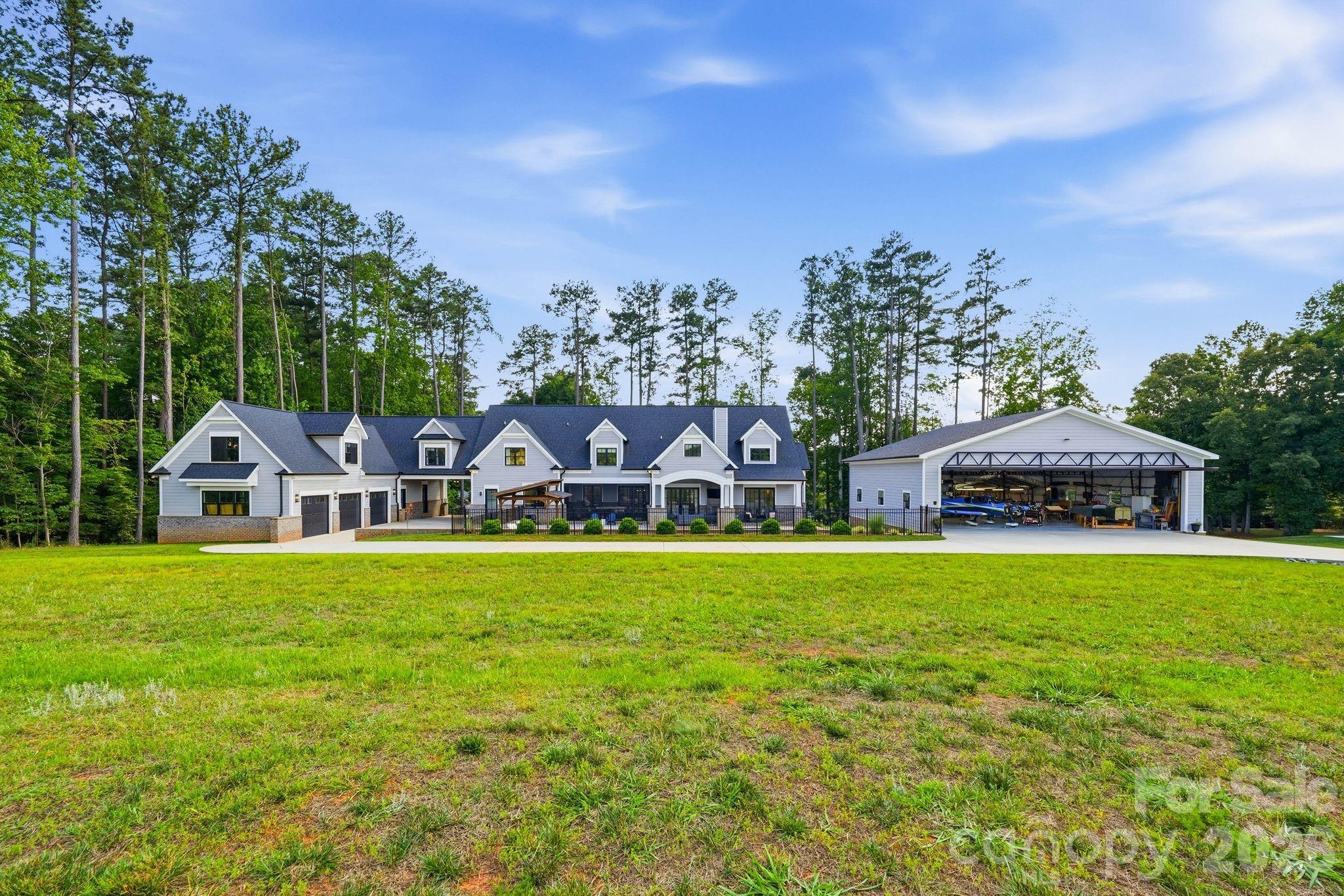 117 Doolittle Lane
