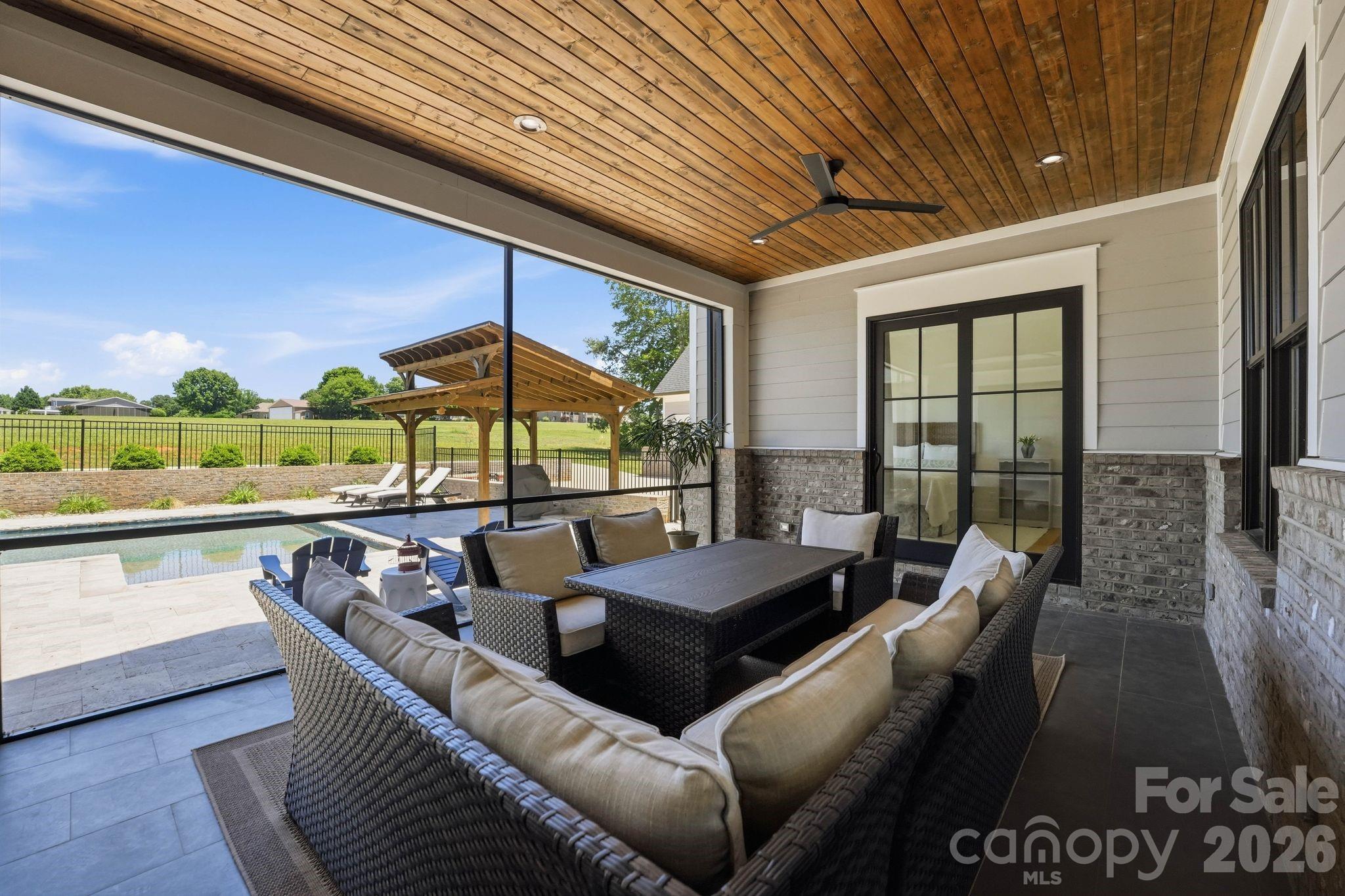117 Doolittle Lane