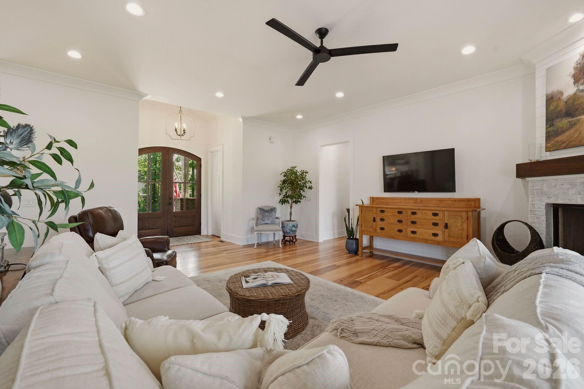 117 Doolittle Lane