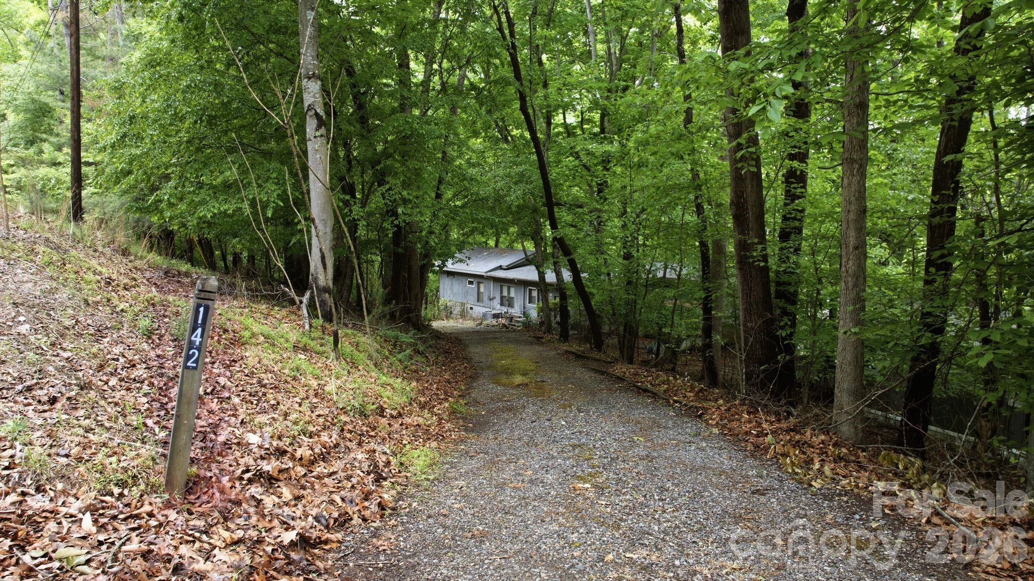 142 Seekirk Drive