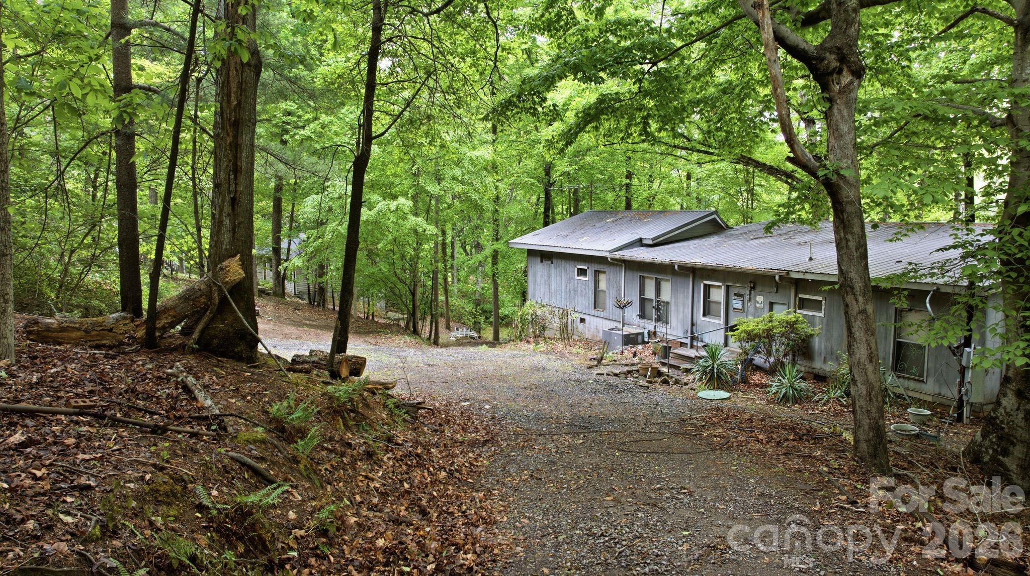 142 Seekirk Drive