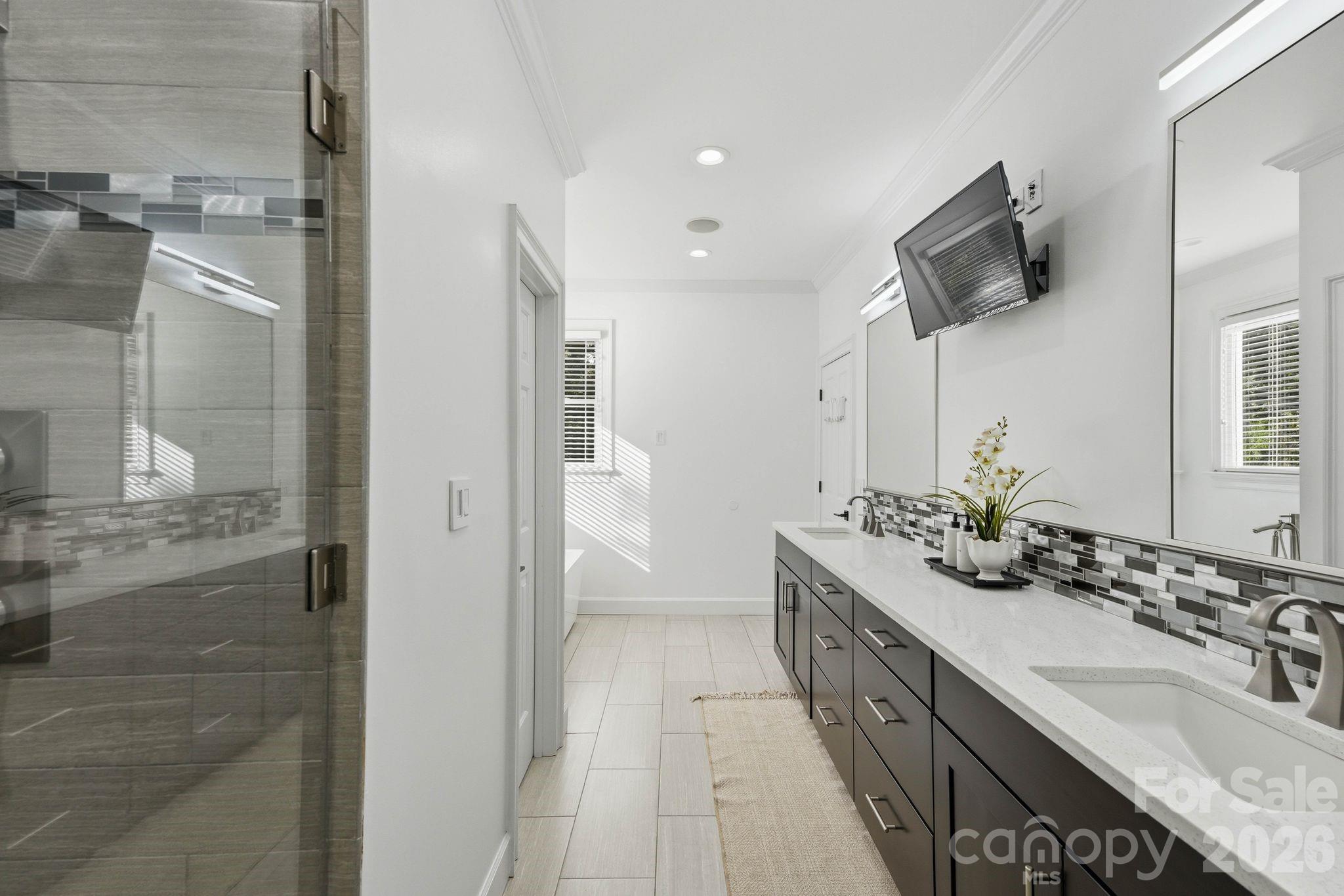 104 Gammon Point Court