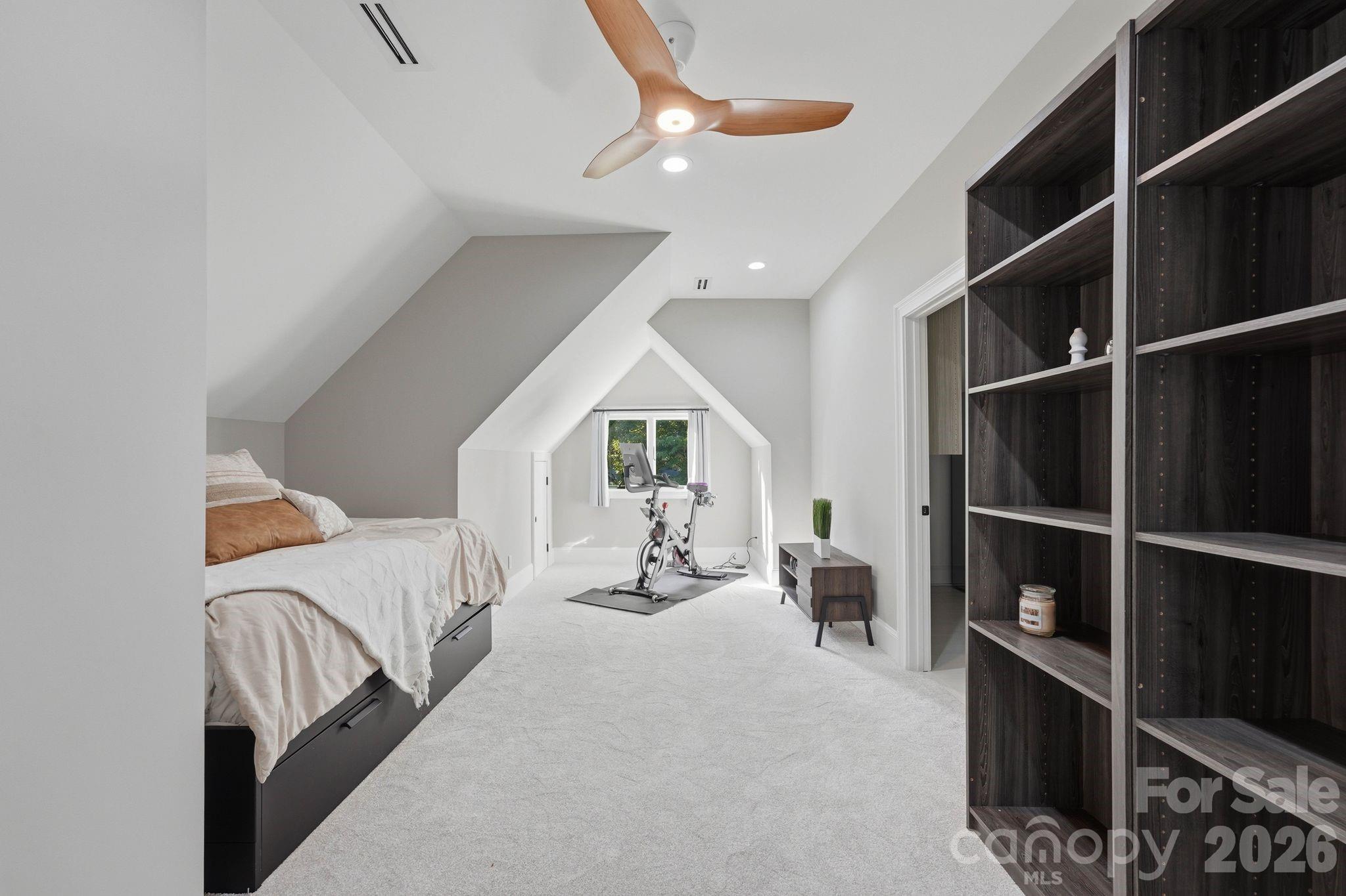 104 Gammon Point Court