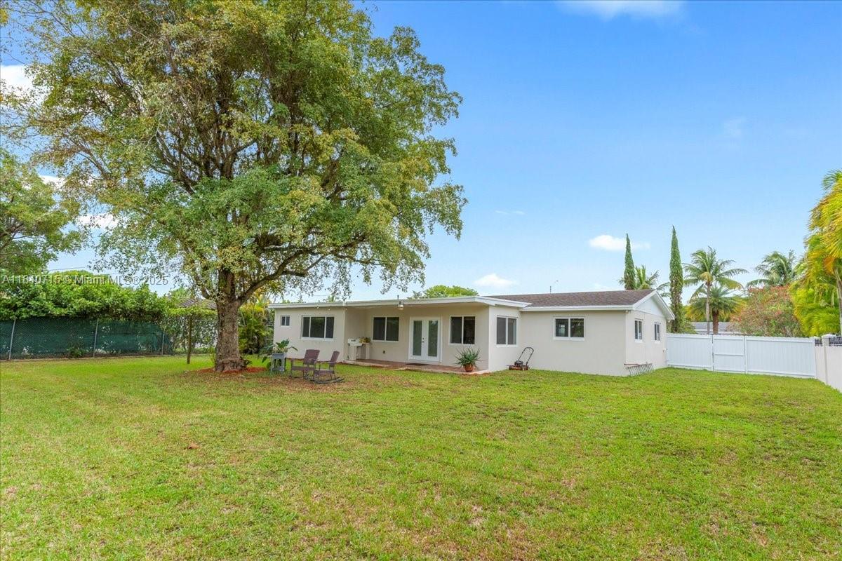 7700 SW 137th Ct