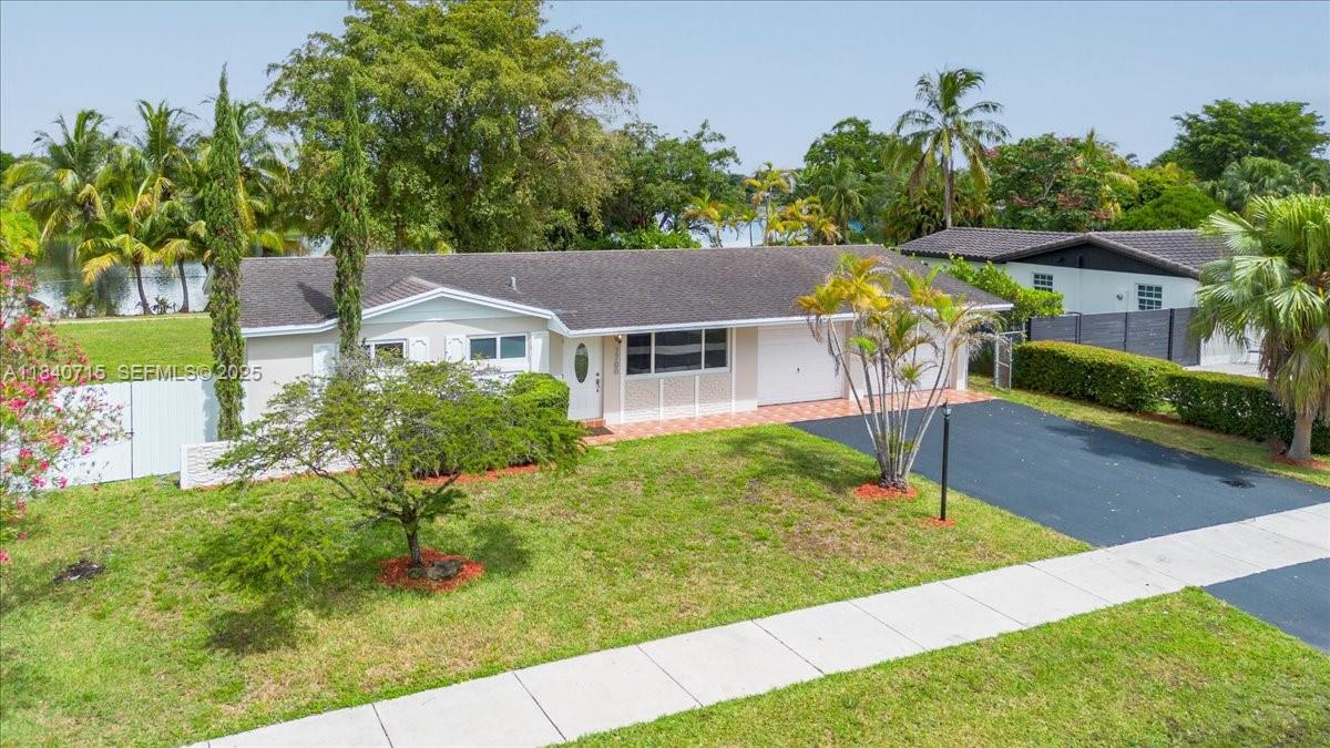 7700 SW 137th Ct