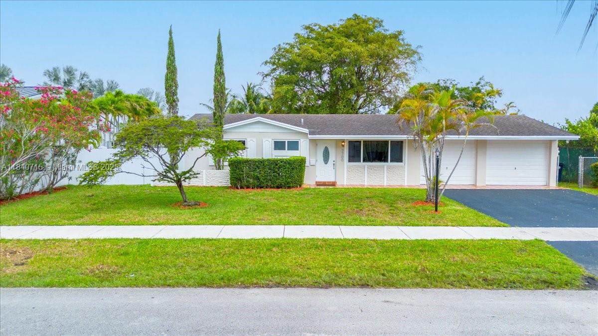 7700 SW 137th Ct